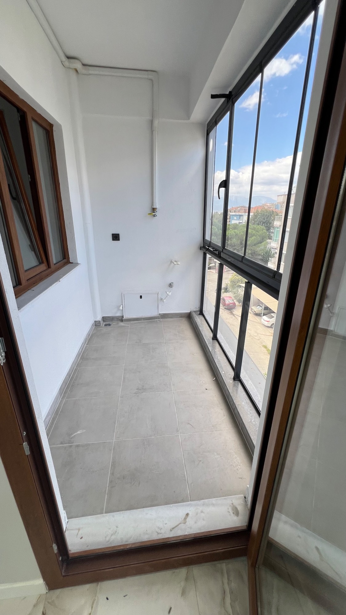 TURGUTLU SATILIK SELVİLİTEPE MAH SELVİTEPE MUSAL YAKINI 95 M2 2+1 SIFIR DAİRE