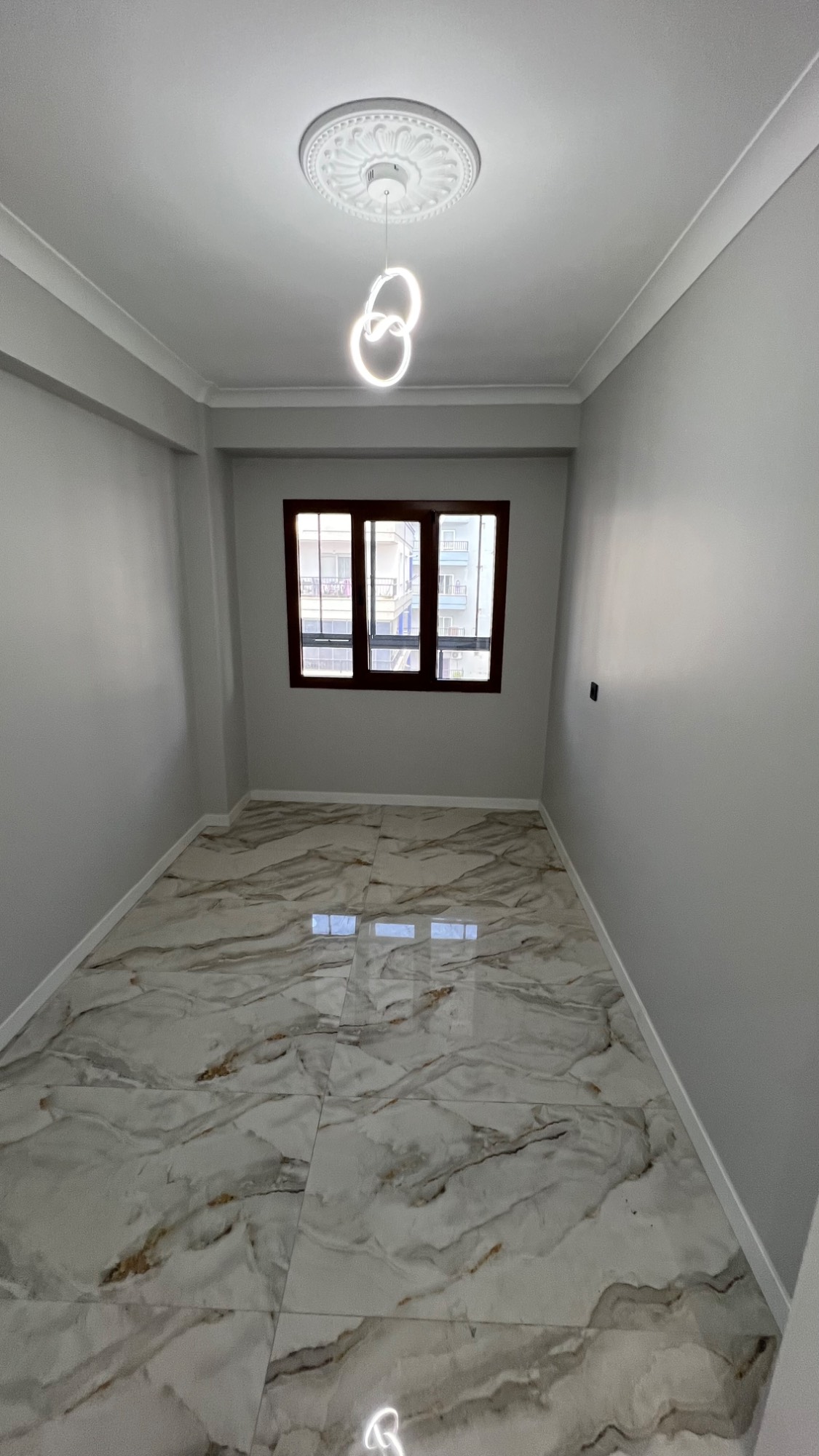TURGUTLU SATILIK SELVİLİTEPE MAH SELVİTEPE MUSAL YAKINI 95 M2 2+1 SIFIR DAİRE