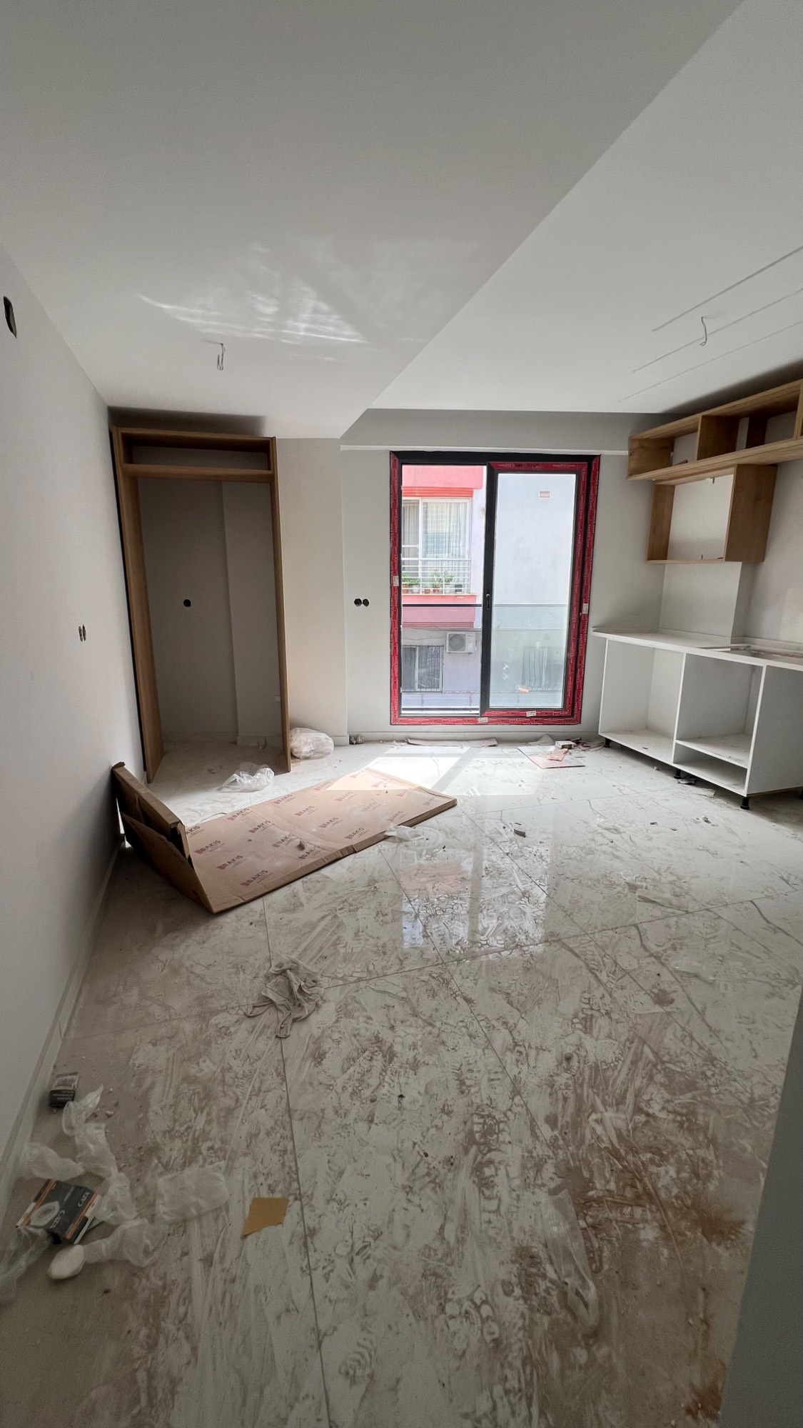 TURGUTLU SATILIK YENİ MAH 2+1 105 M2 OTOPARK+ASANSÖRLÜ