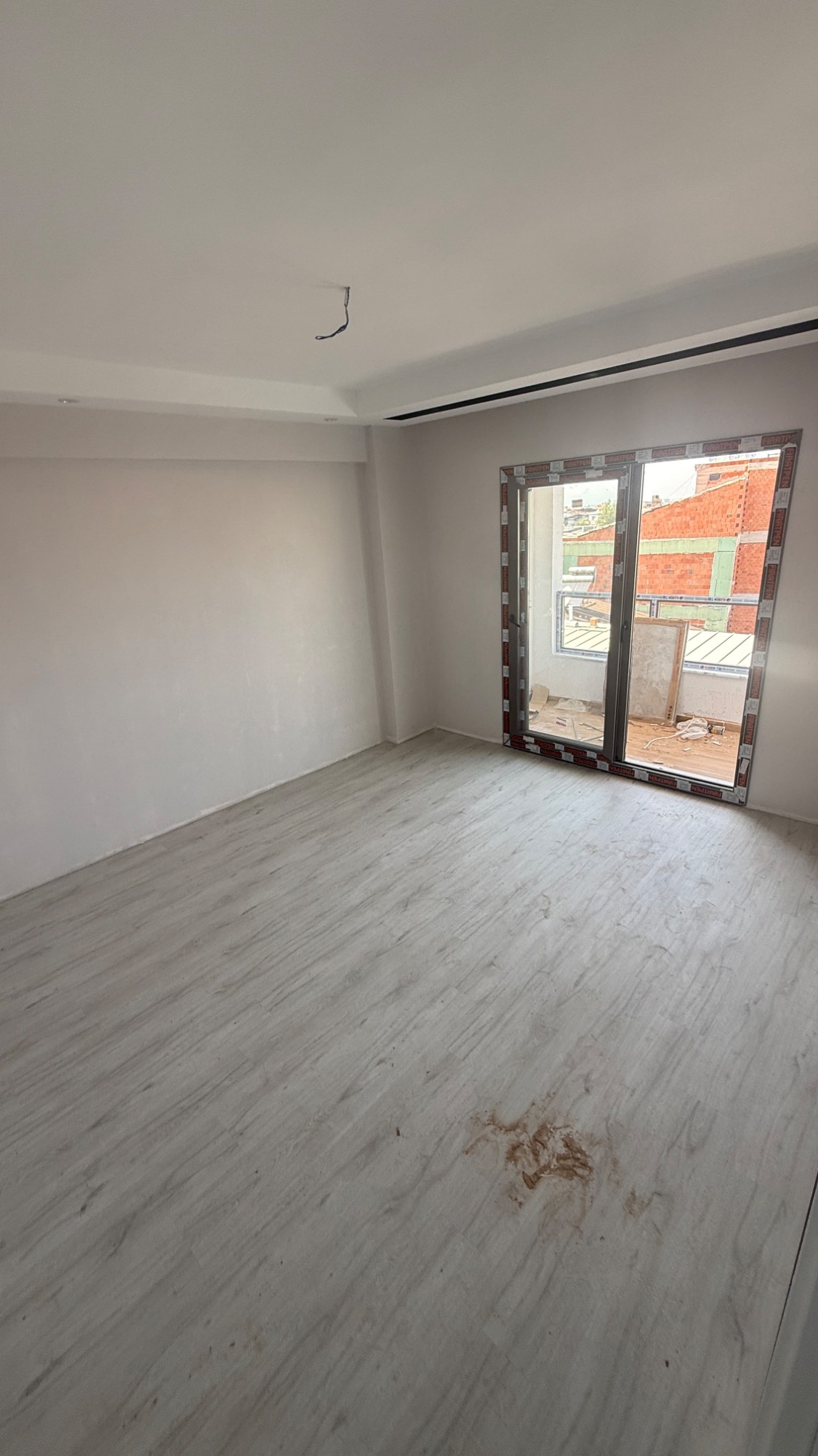 TURGUTLU SATILIK ATATÜRK MAH PAZARTESİ PAZARI YAKINI 2+1 SIFIR ARA KAT DAİRE