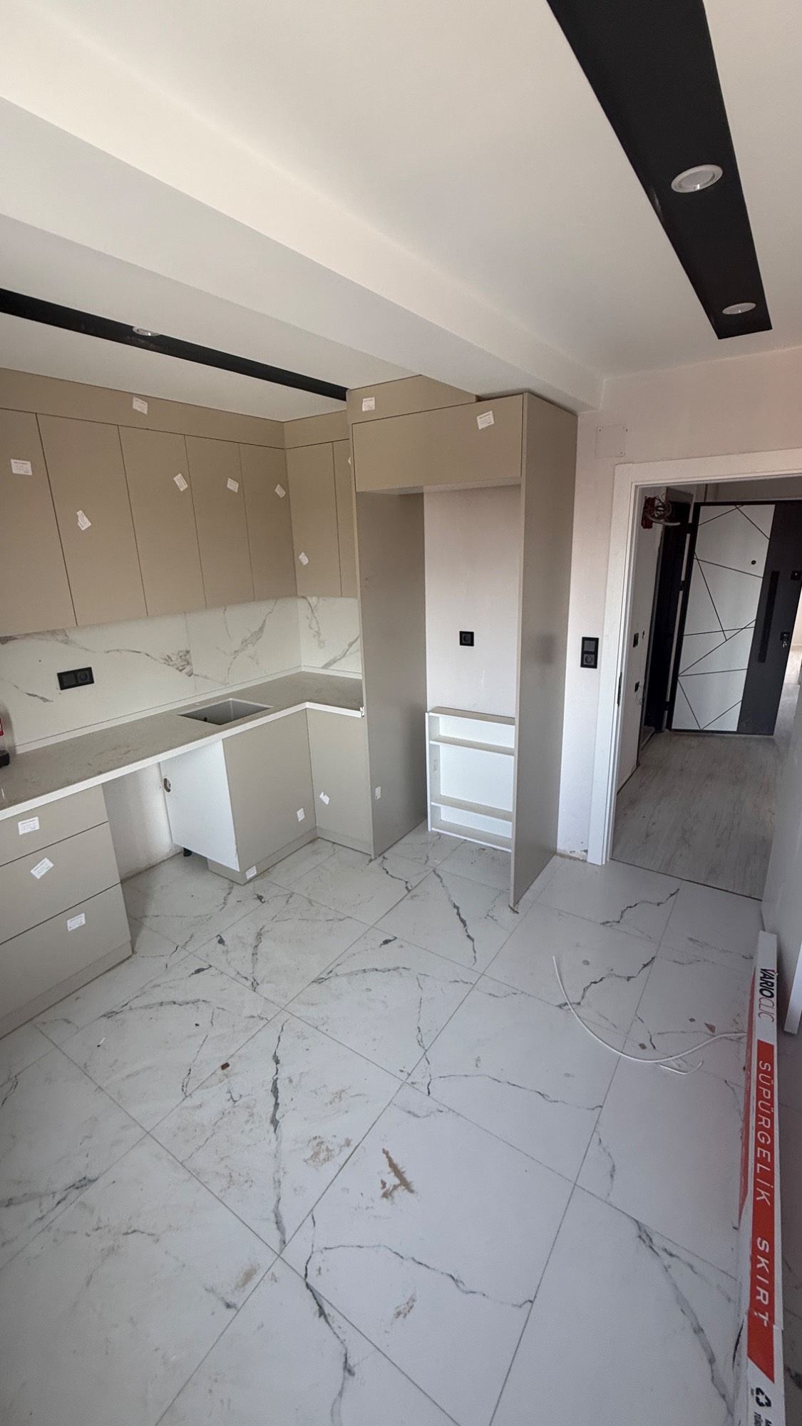 TURGUTLU SATILIK ATATÜRK MAH PAZARTESİ PAZARI YAKINI 2+1 SIFIR ARA KAT DAİRE
