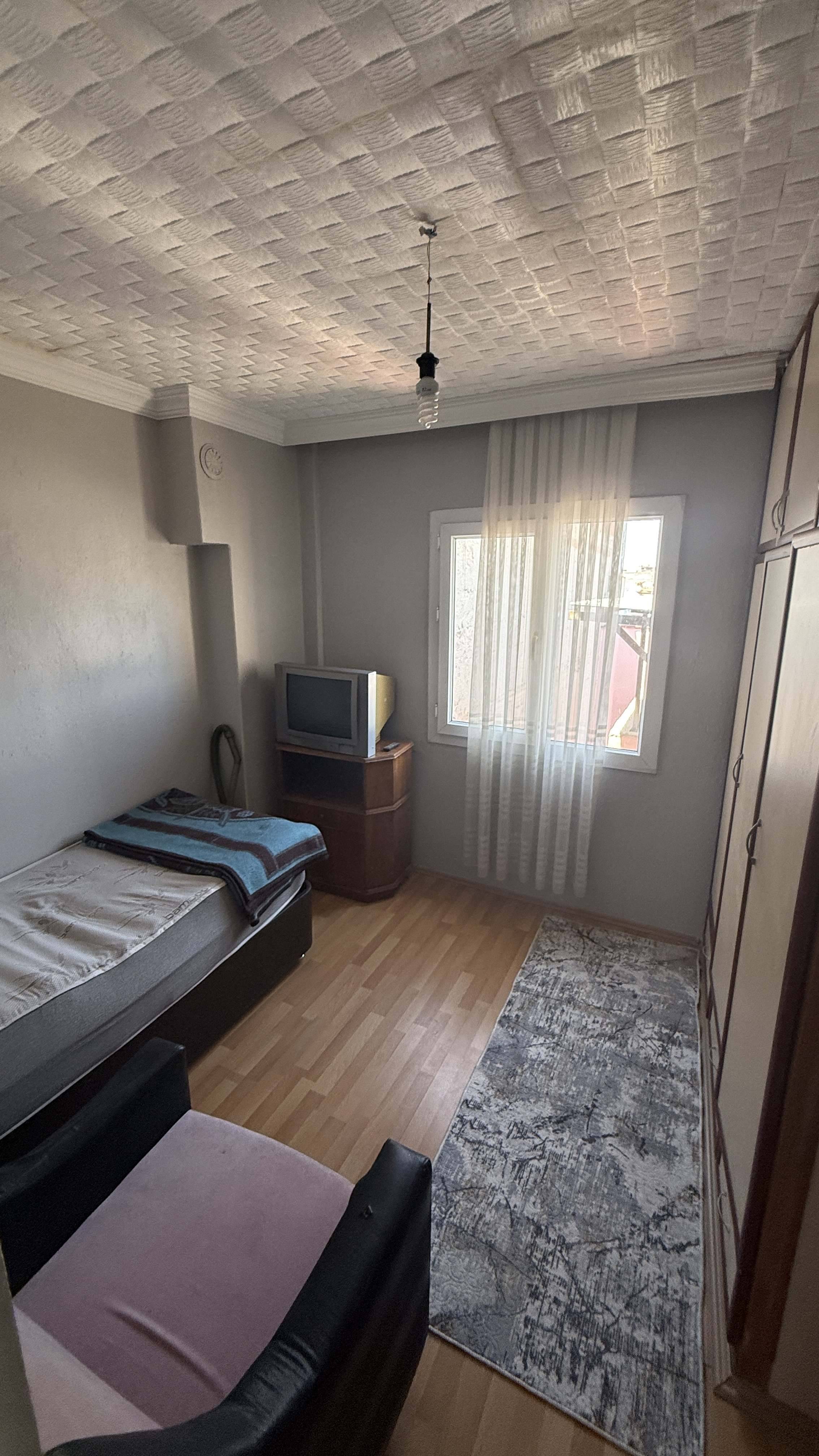 TURGUTLU KİRALIK ŞEHİTLER MAH 2+1 EŞYALI DAİRE