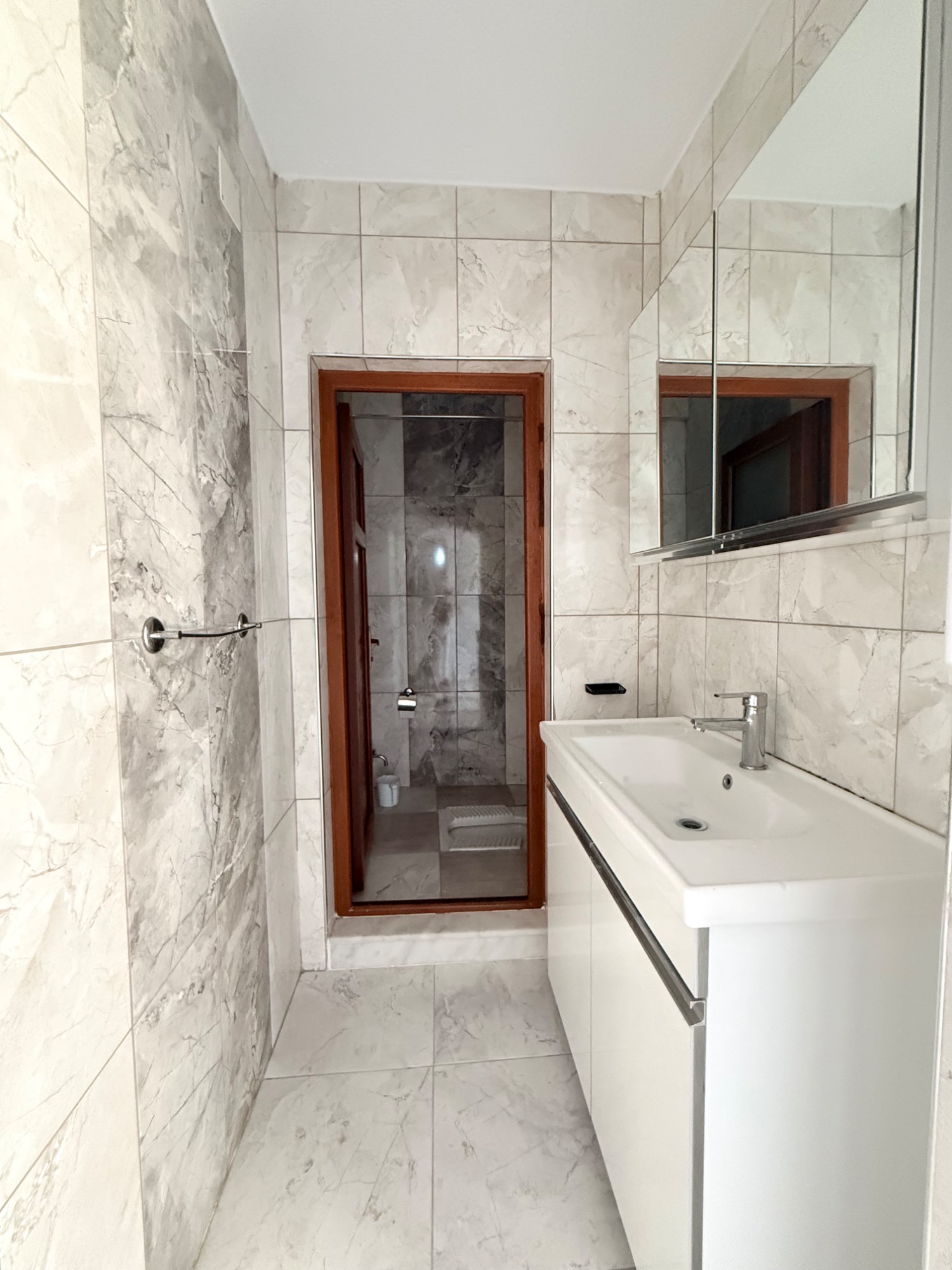 TURGUTLU KİRALIK ŞEHİTLER MAH 3+1 180M2 DAİRE