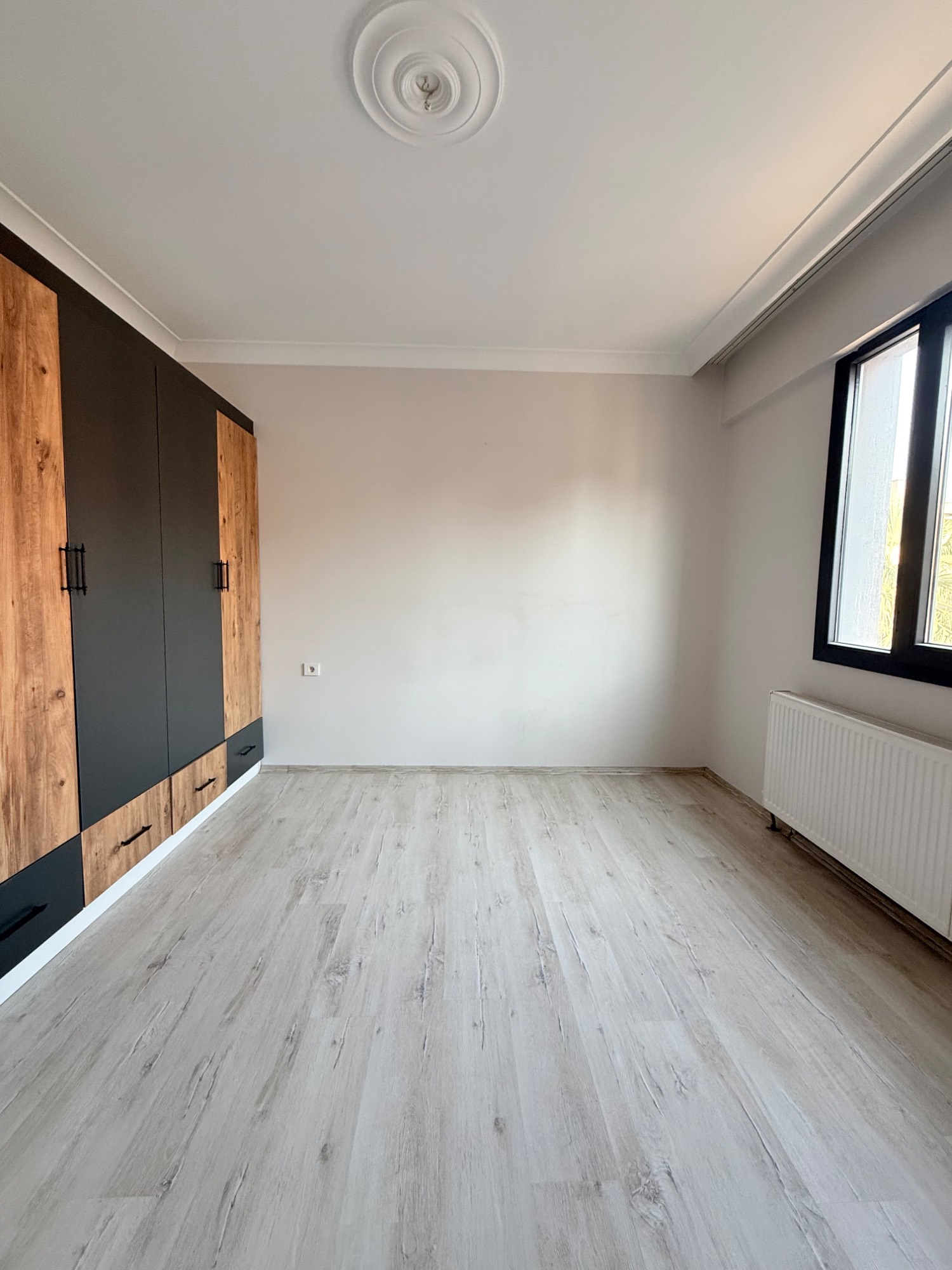 TURGUTLU KİRALIK ŞEHİTLER MAH 2 + 1 DAİRE