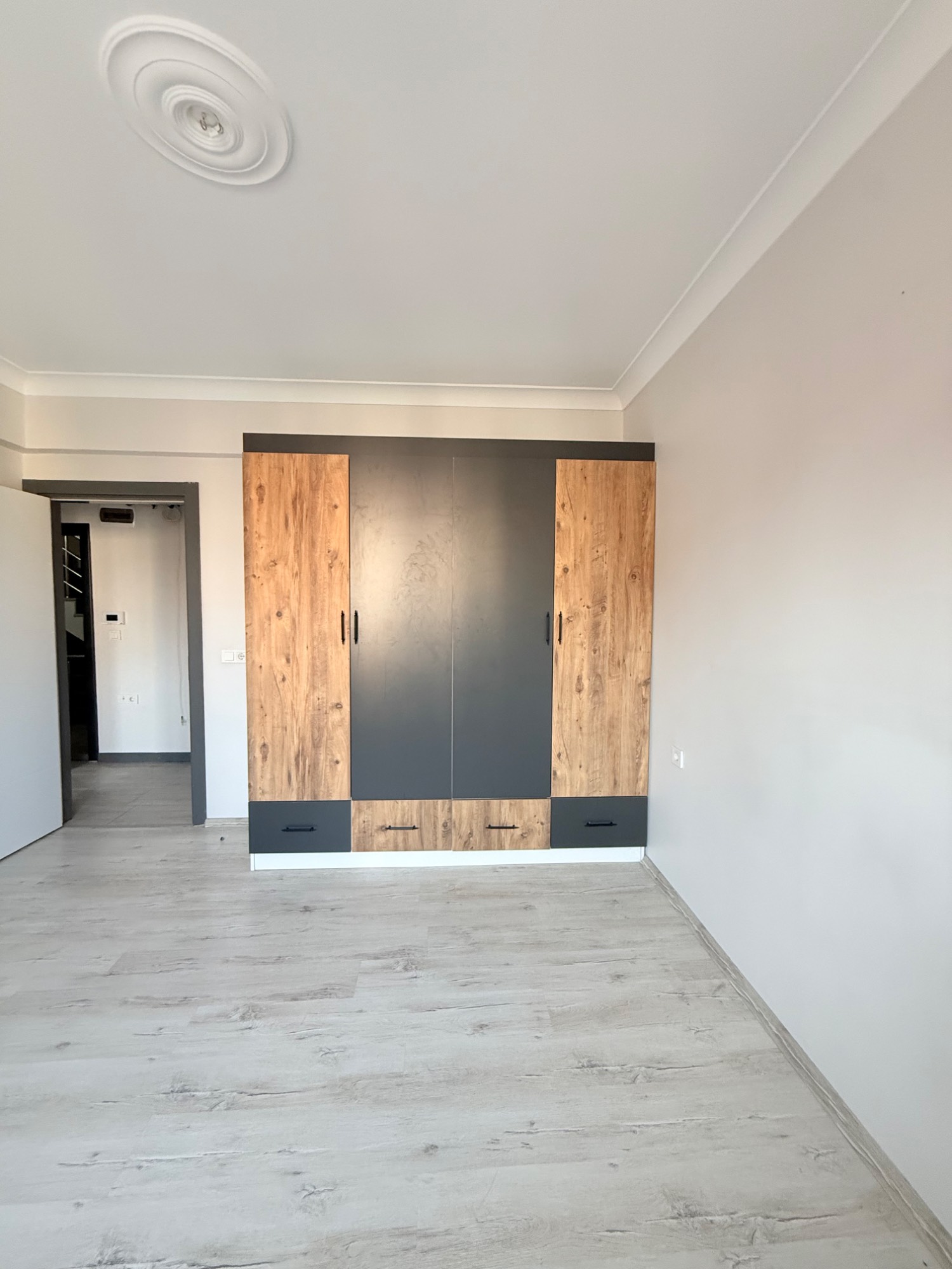 TURGUTLU KİRALIK ŞEHİTLER MAH 2 + 1 DAİRE