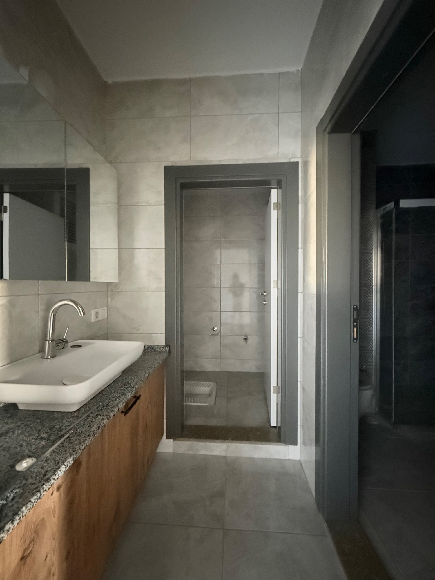 TURGUTLU KİRALIK ŞEHİTLER MAH 2 + 1 DAİRE