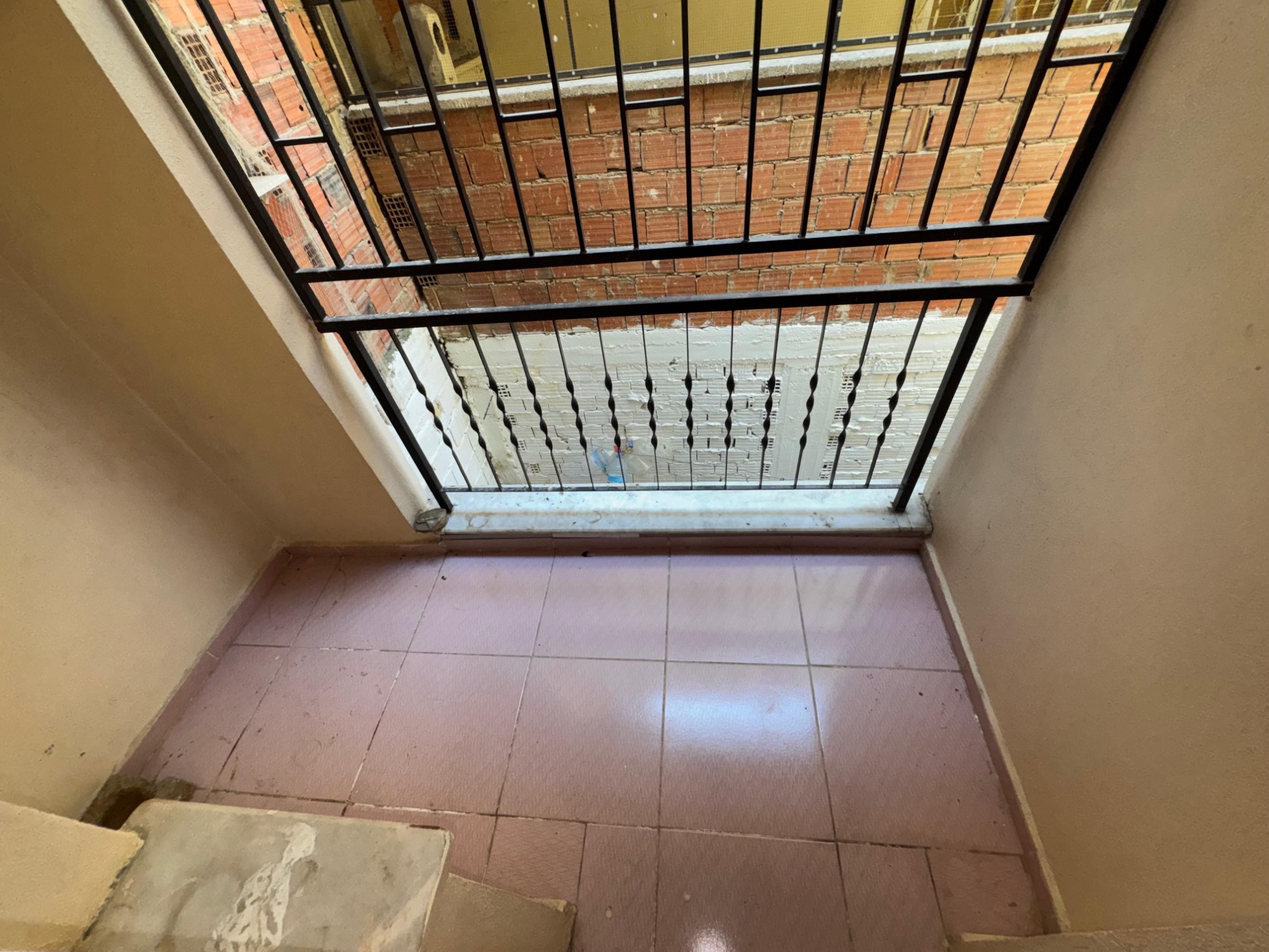 TURGUTLU SATILIK YILDIRIM MAH ÇATALÇEŞME YAKINI ZEMİN ÜSTÜ 2 + 1 DAİRE