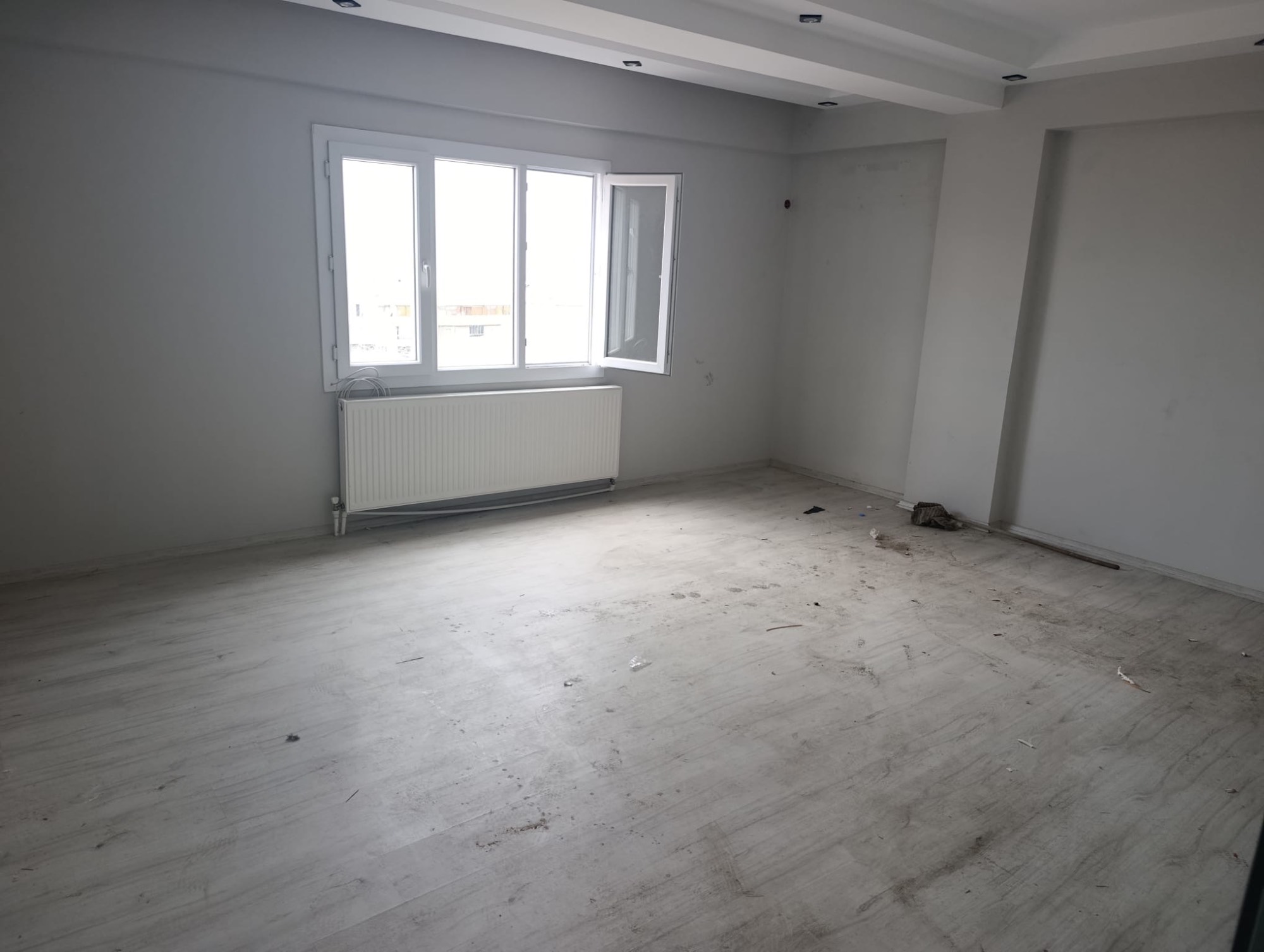 TURGUTLU SATILIK ŞEHİTLER MAH UYGUN FİYATLI SIFIR 2+2 DUBLEKS TAKAS AÇIK