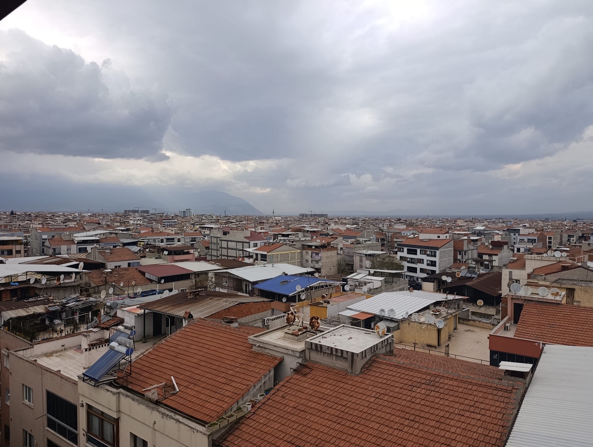 TURGUTLU SATILIK ŞEHİTLER MAH UYGUN FİYATLI SIFIR 2+2 DUBLEKS TAKAS AÇIK