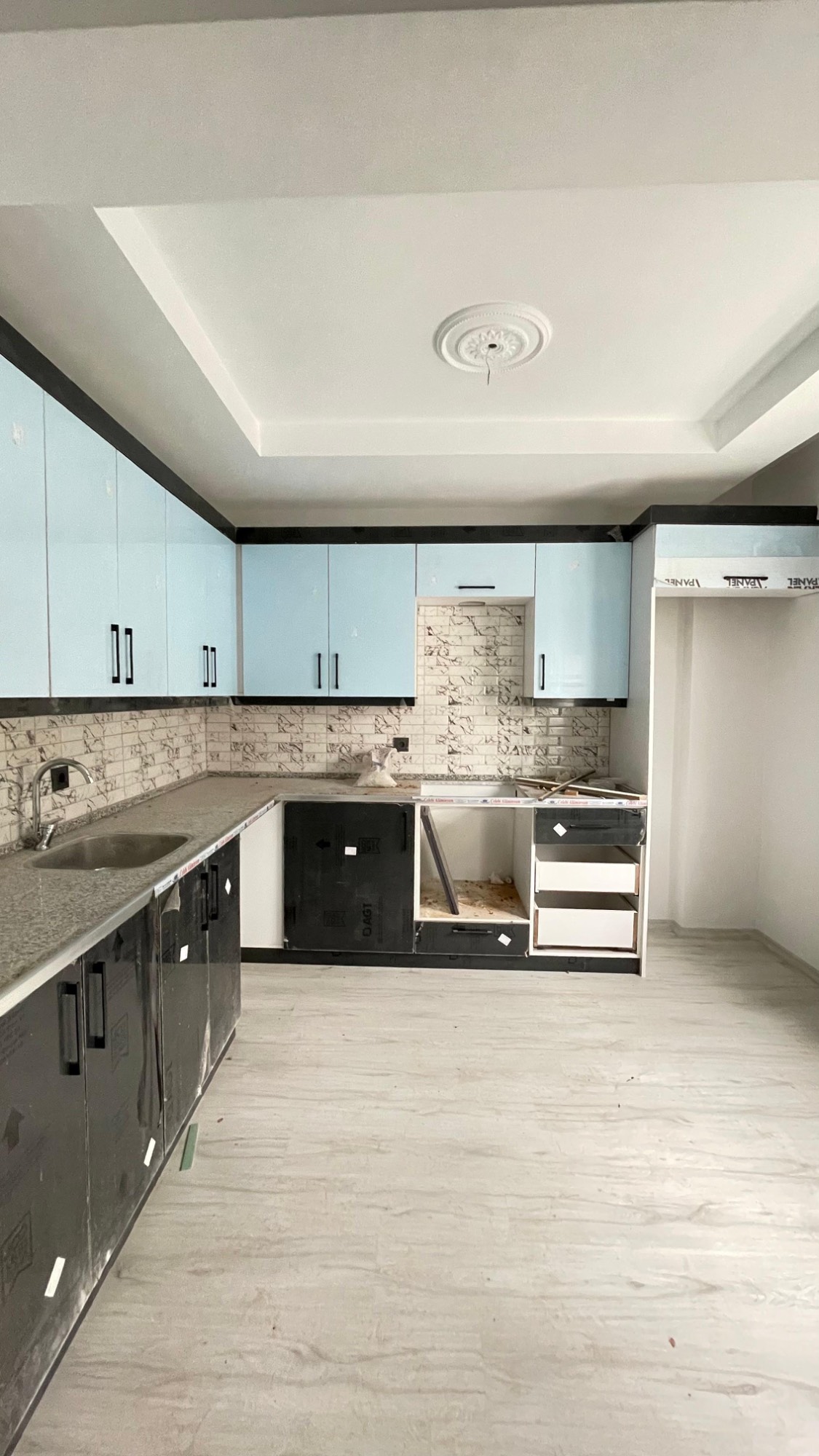 ACİL SATILIK 105 M2 2+1  OTOPARKLI ASANSÖRLÜ