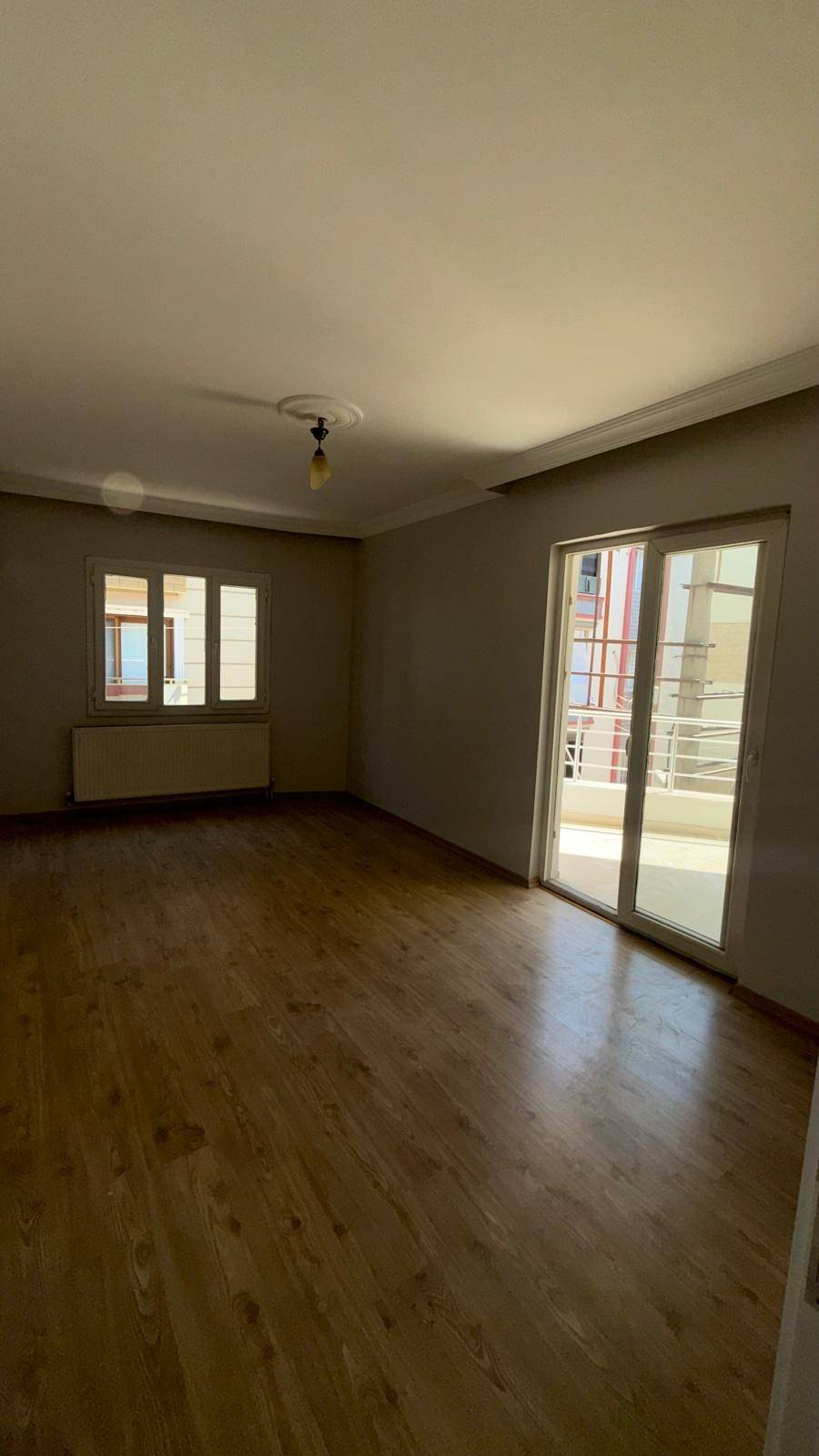 SUBAŞI MAHALLESİ 2+1 ARA KAT DOĞALGAZLİ ASANSÖRLÜ KİRALIK DAİRE