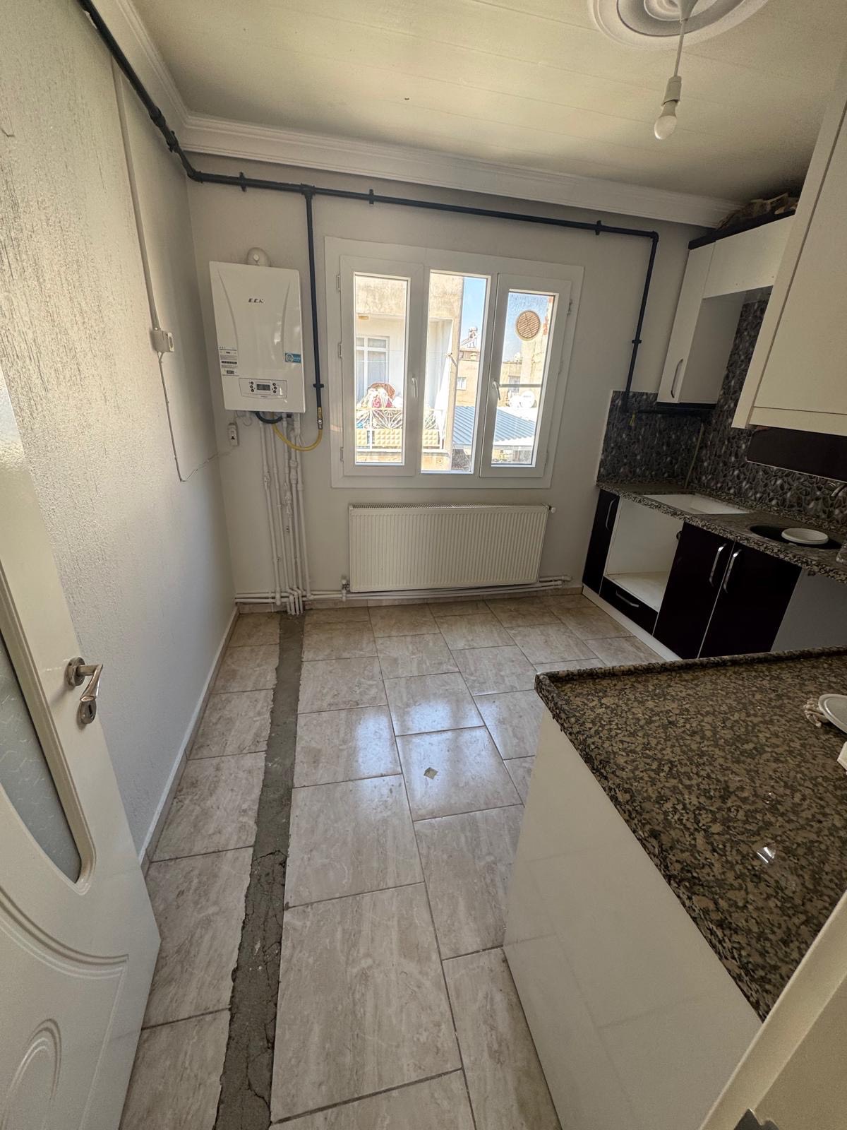 YILDIRIM MAH UYGUN FİYATLI D.GAZLI 2+0 SATILIK DAİRE