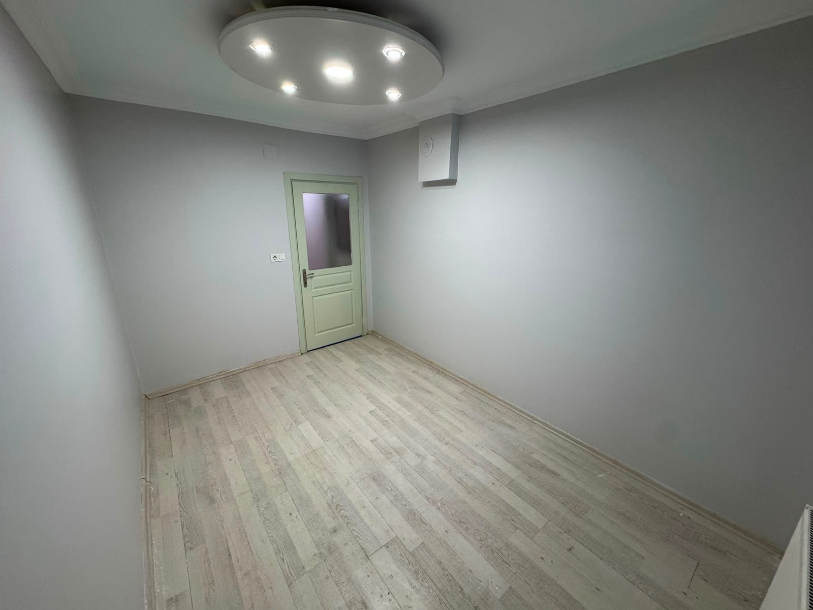 SEVİNÇ PARKI YAKINI 3+1 BAHÇELİ GENİŞ ZEMİN SATILIK DAİRE