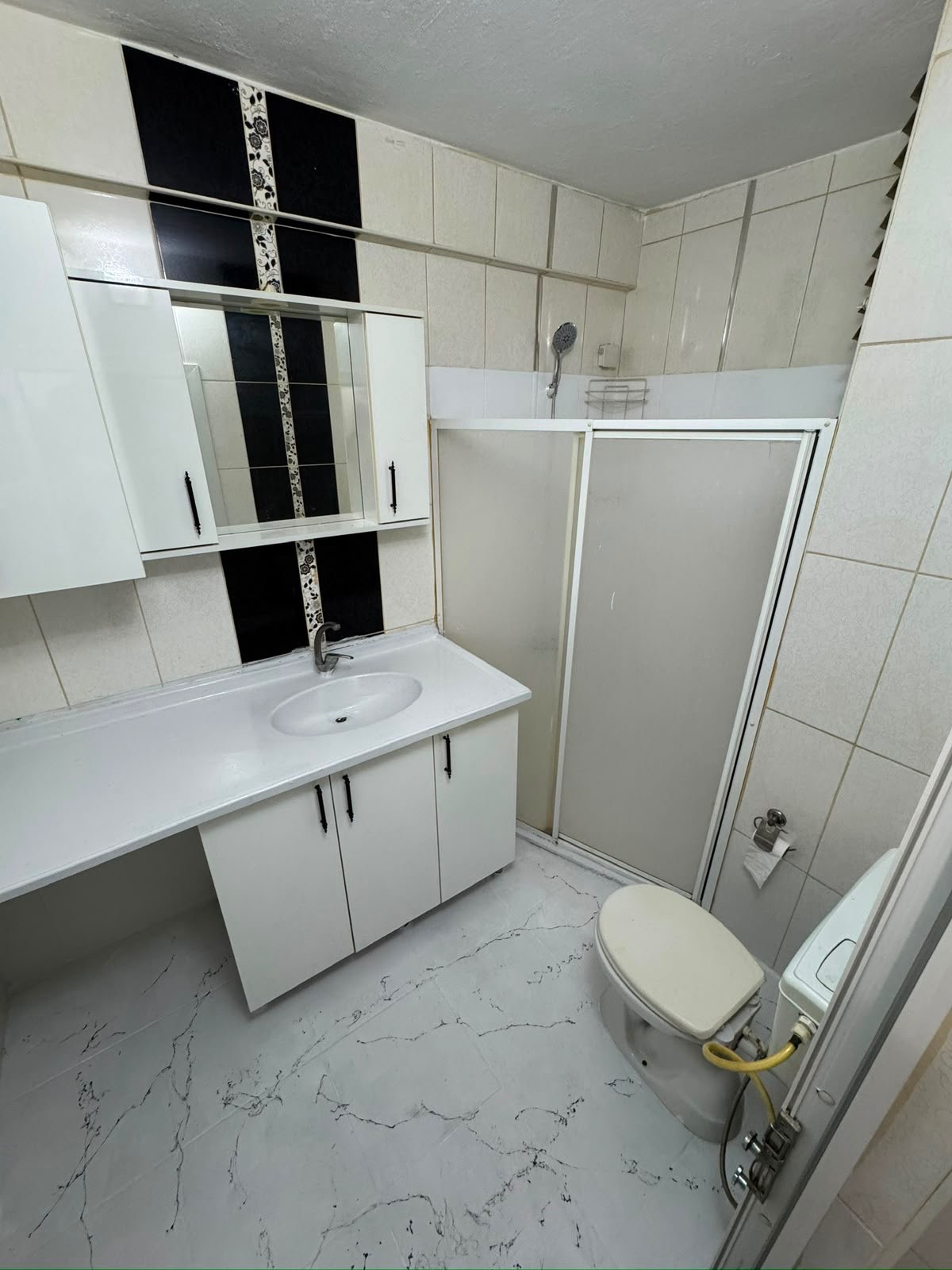 SEVİNÇ PARKI YAKINI 3+1 BAHÇELİ GENİŞ ZEMİN SATILIK DAİRE