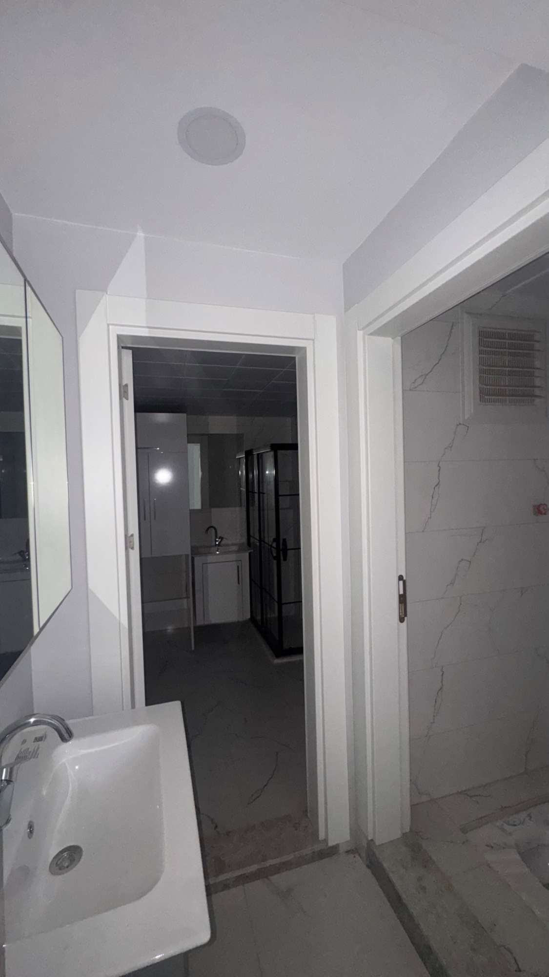 TURGUTLU ERGENEKON MAH BARIŞ SİTESİ YAKINI 3+1