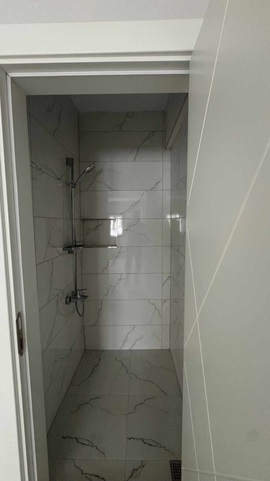 TURGUTLU ERGENEKON MAH BARIŞ SİTESİ YAKINI 3+1