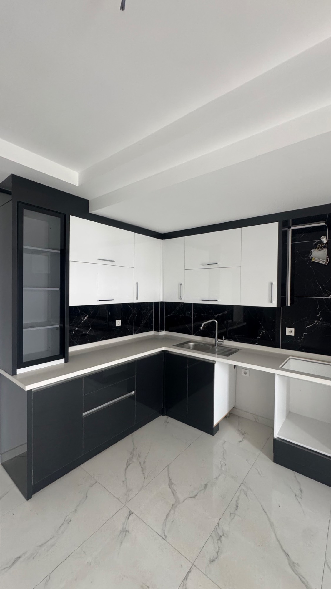 TURGUTLU ERGENEKON MAH BARIŞ SİTESİ YAKINI 3+1