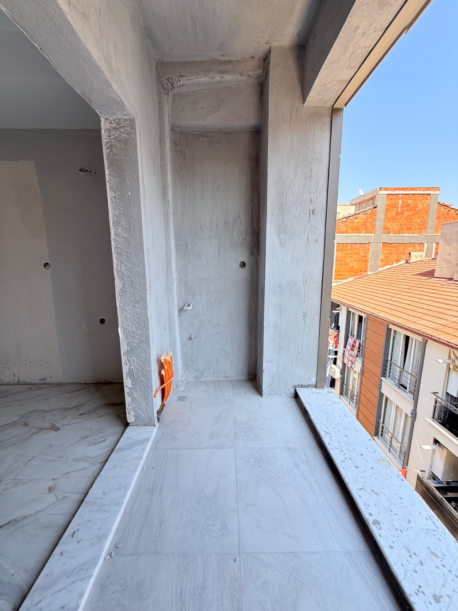 TURGUTLU SATILIK YENI MAH MAHALLE 2+1-105M2
