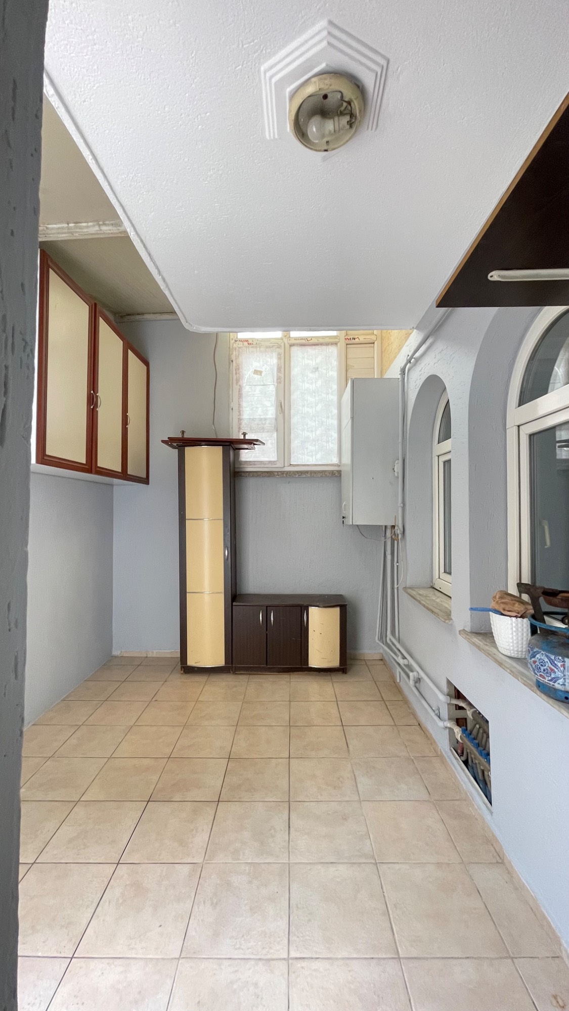 TURGUTLU CUMHURİYET MAHALLESİ’NDE ESKİ MANİSA YOLU CADDESİ ÜZERİNDE ZEMİN ÜSTÜ 3 + 1 DAİRE