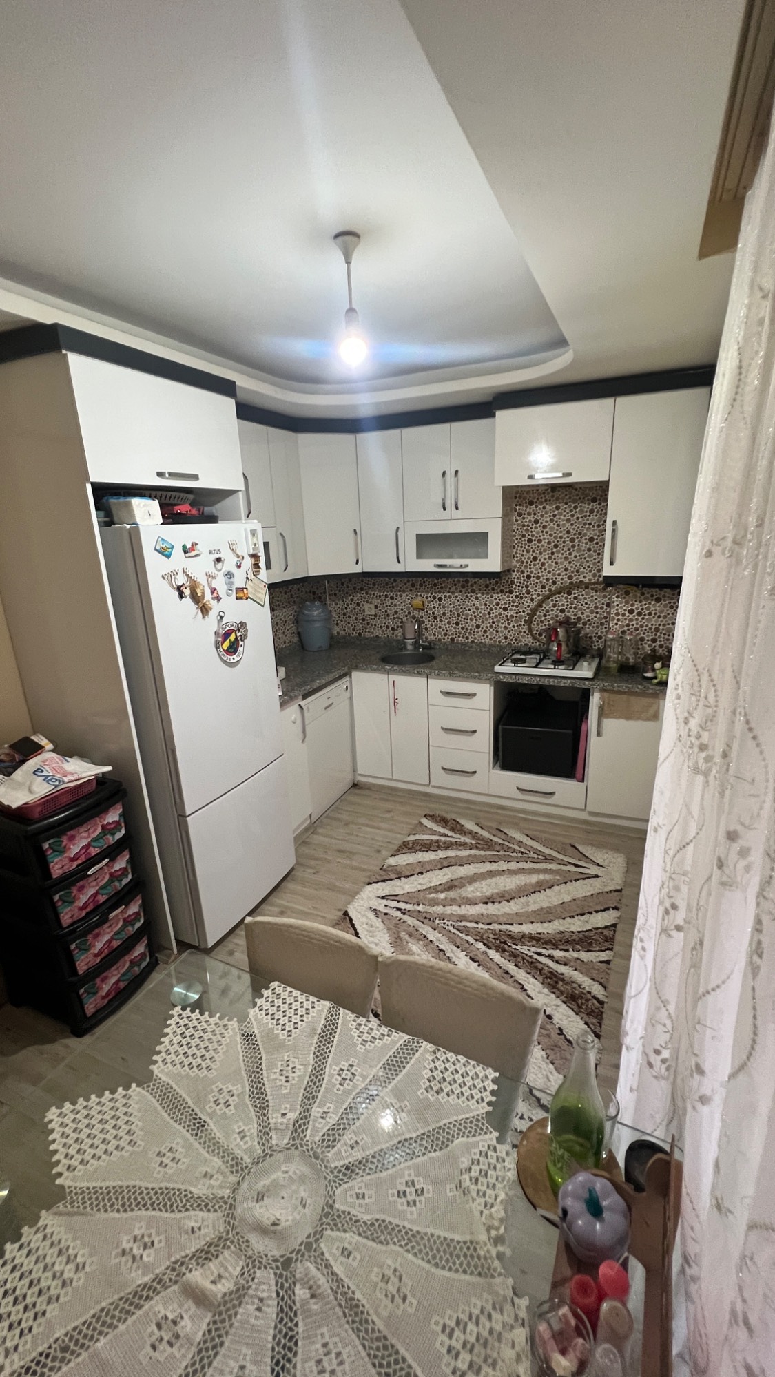 PAZARTESİ PAZARI YAKINI 3 + 1 ARA KAT DOĞALGAZLI SATILIK DAİRE 3+1