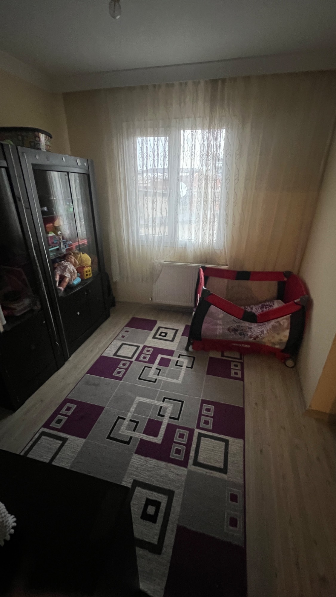 PAZARTESİ PAZARI YAKINI 3 + 1 ARA KAT DOĞALGAZLI SATILIK DAİRE 3+1