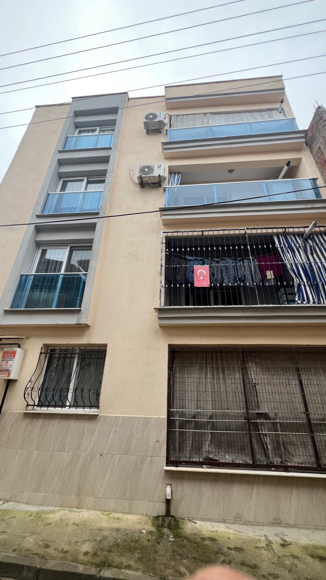 PAZARTESİ PAZARI YAKINI 3 + 1 ARA KAT DOĞALGAZLI SATILIK DAİRE 3+1