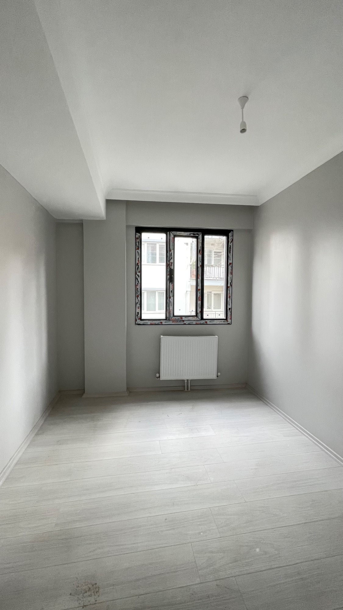 TURGUTLU ŞEHİTLER MAHALLESİ’NDE ASANSÖRLÜ 3 + 1 LÜKS DAİRE
