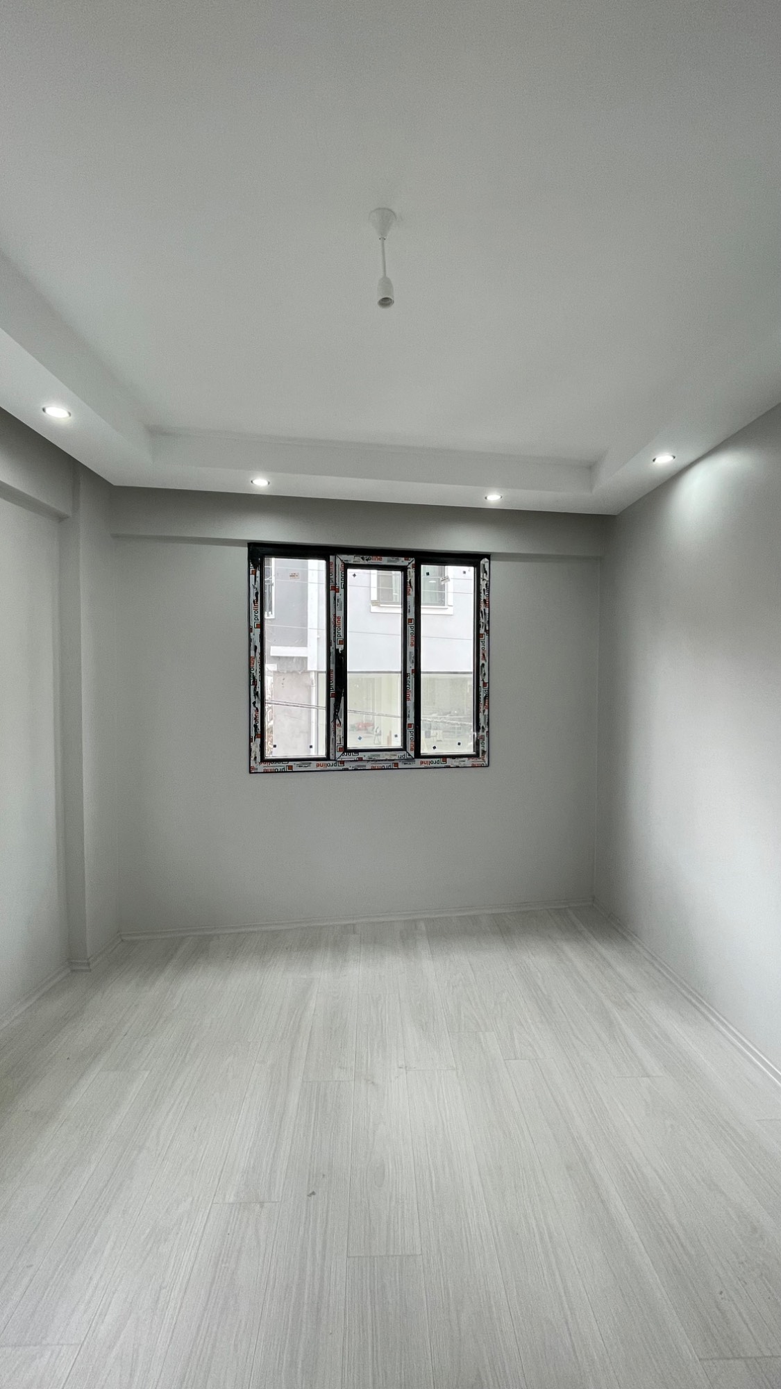 TURGUTLU ŞEHİTLER MAHALLESİ’NDE ASANSÖRLÜ 3 + 1 LÜKS DAİRE