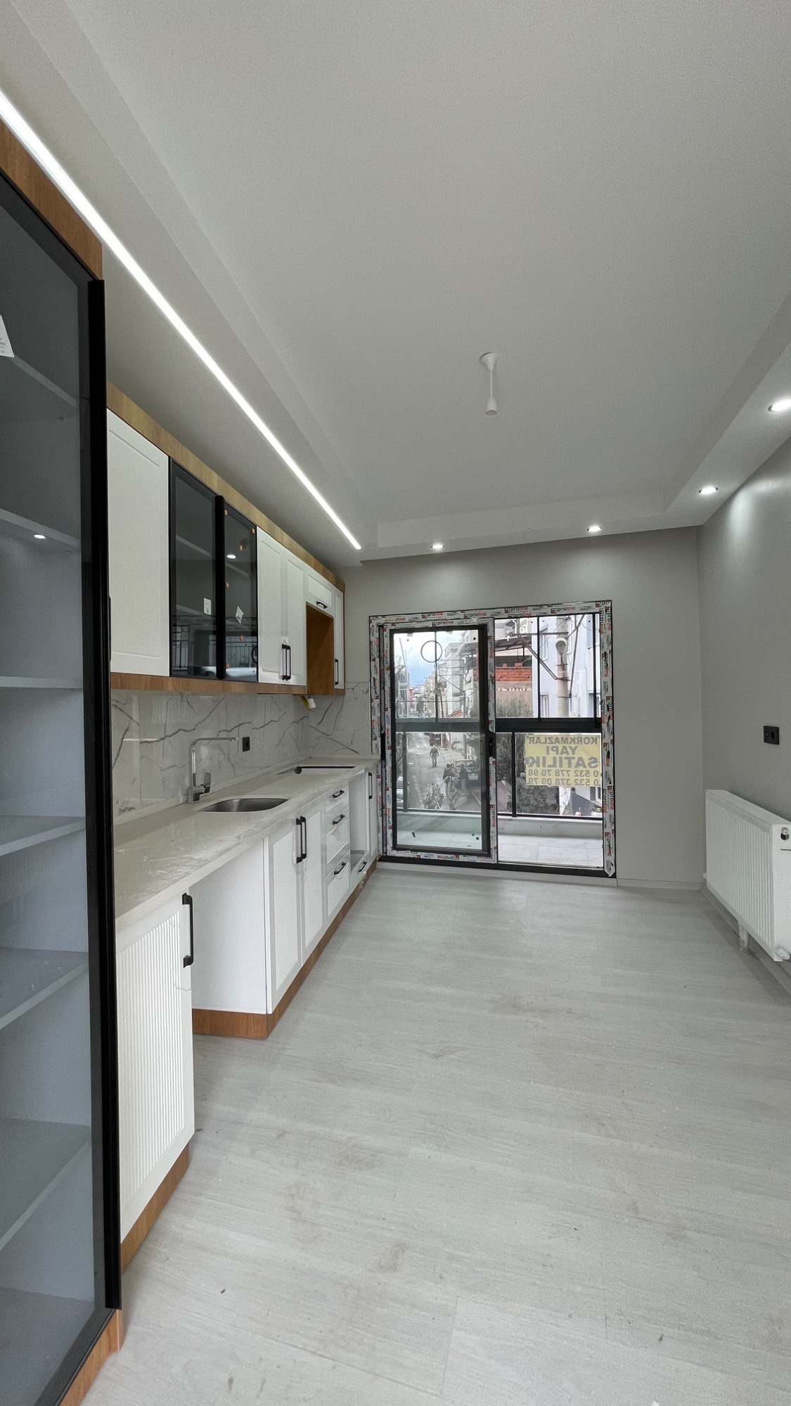 TURGUTLU ŞEHİTLER MAHALLESİ’NDE ASANSÖRLÜ 3 + 1 LÜKS DAİRE
