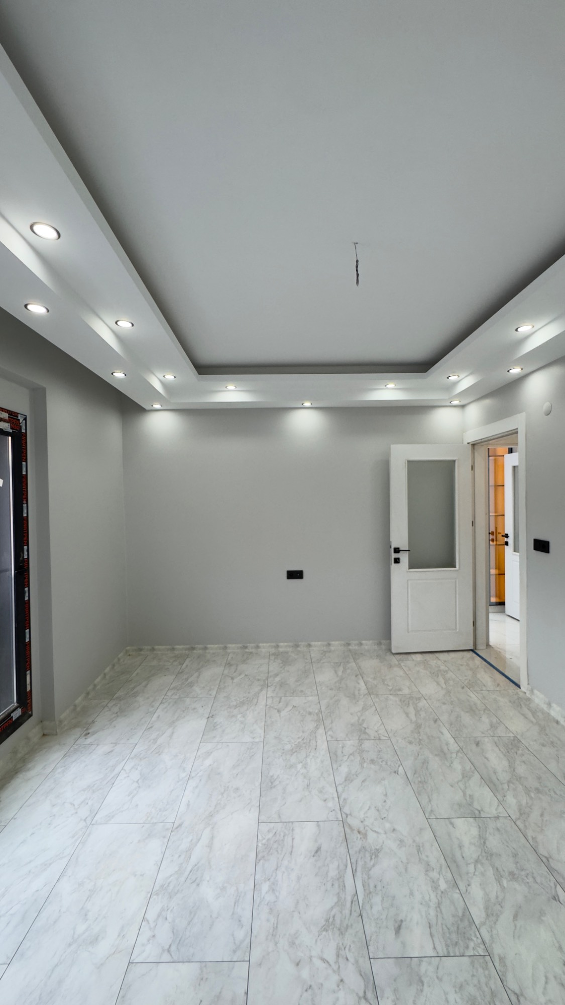 TURGUTLU SATILIK SUBAŞI MAH ASANSÖRLÜ OTOPARK LÜKS 2 + 1 DAIRE