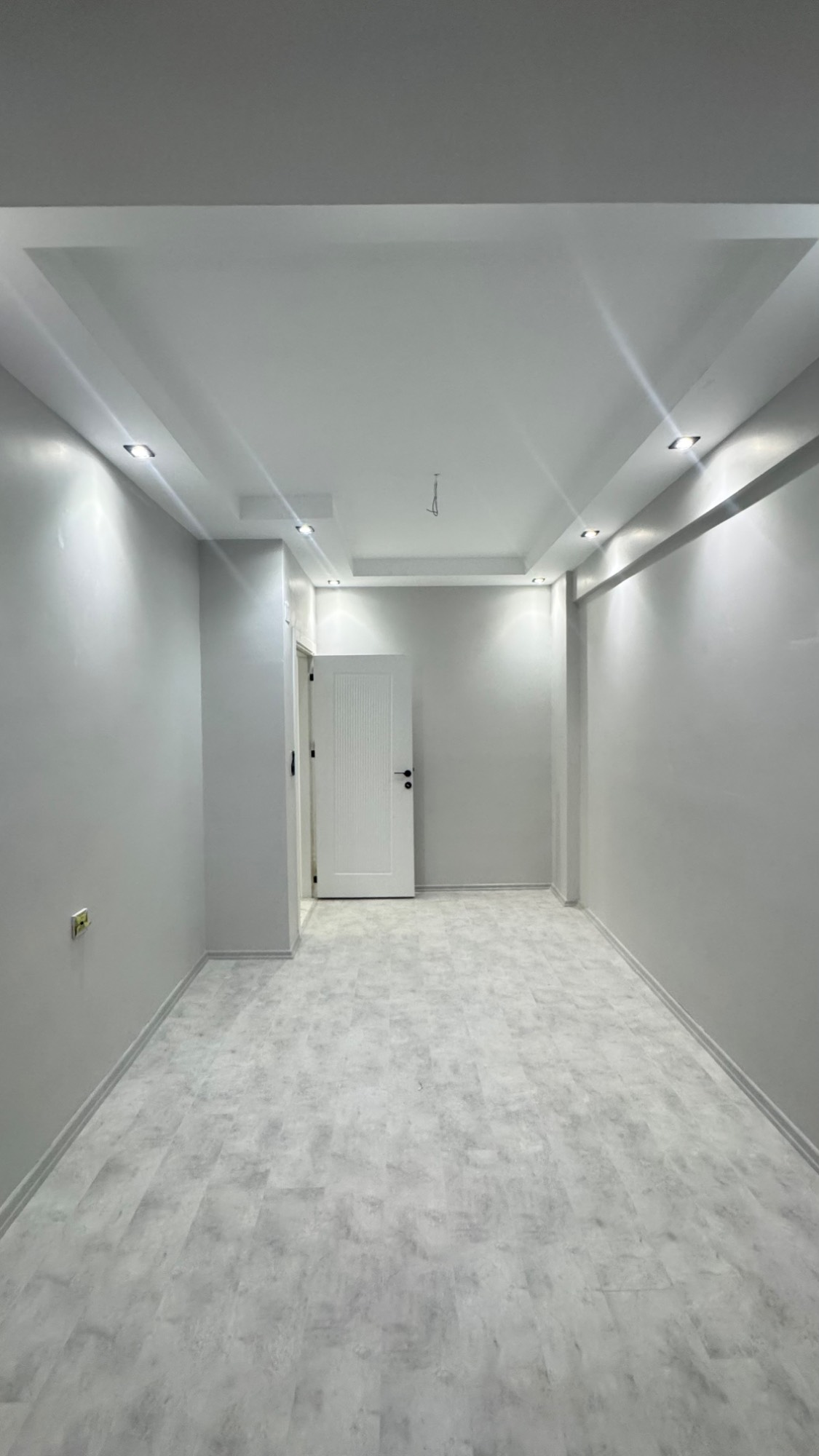 TURGUTLU SATILIK ERGENEKON MAH LÜKS İŞÇİLİKLİ YERDEN ISITMALI 2 + 1 DAİRE