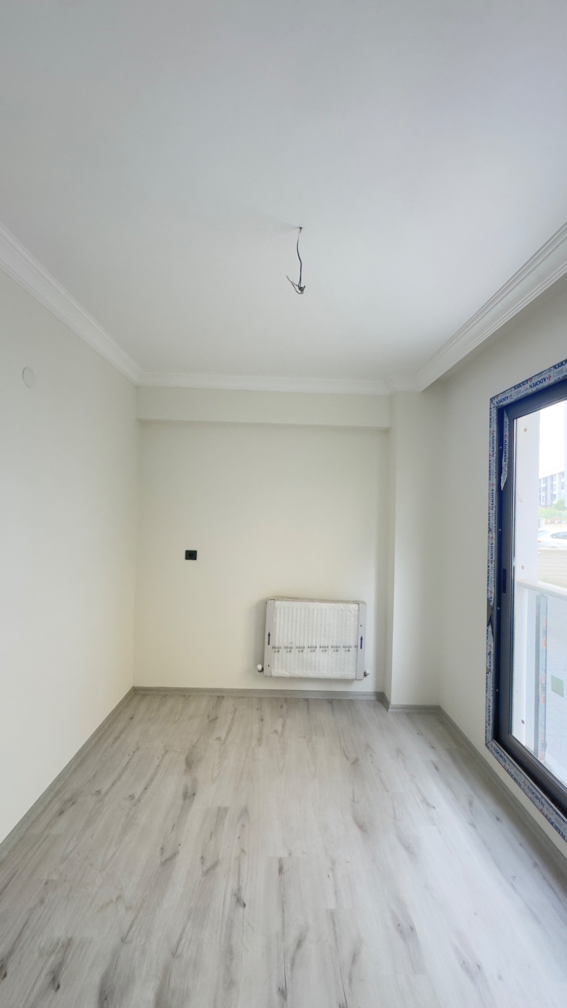 TURGUTLU ERGENEKON MAHALLESİ’NDE AÇIK MUTFAK ZEMİN KAT 3 + 1 DAİRE