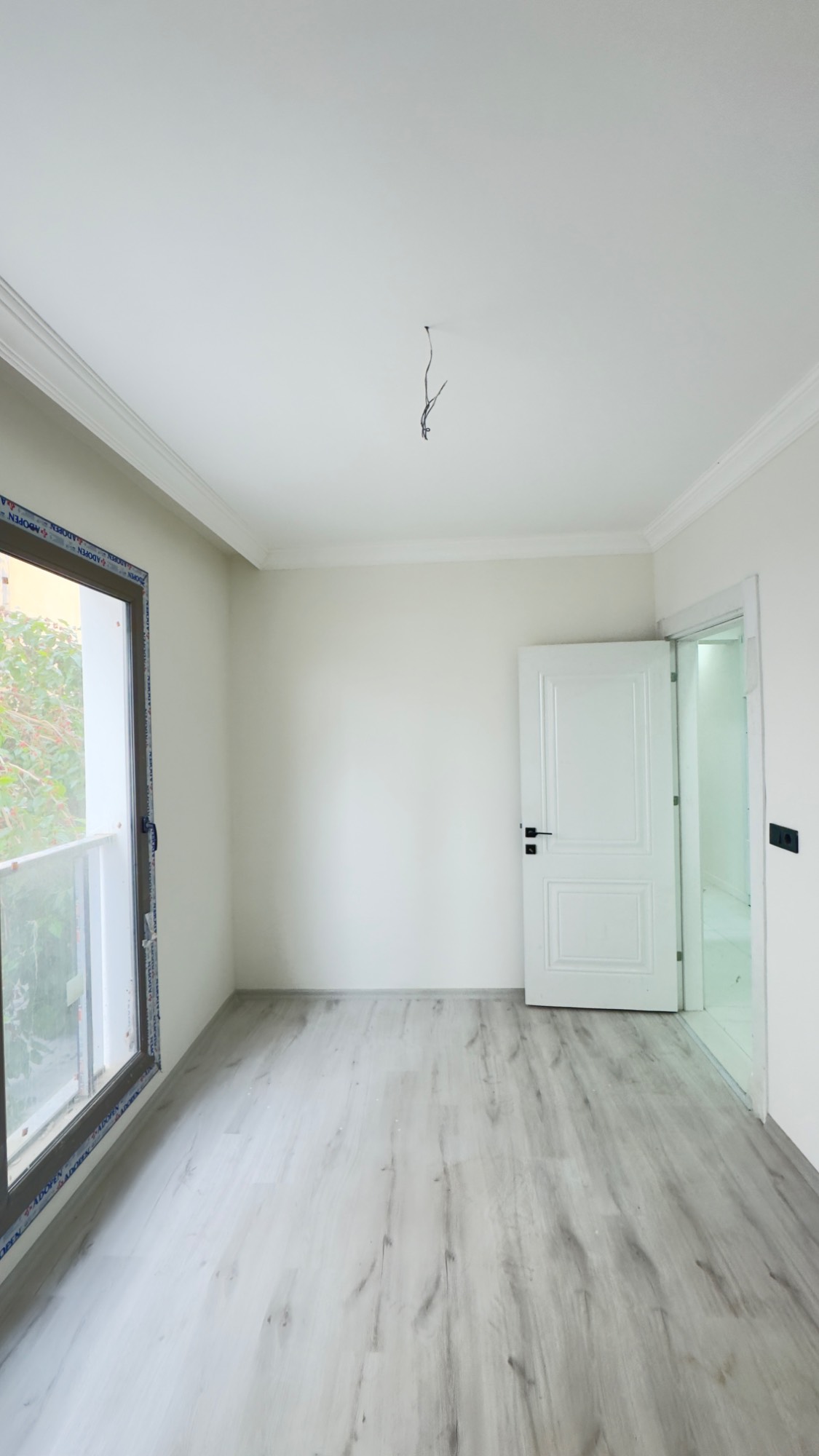TURGUTLU ERGENEKON MAHALLESİ’NDE AÇIK MUTFAK ZEMİN KAT 3 + 1 DAİRE