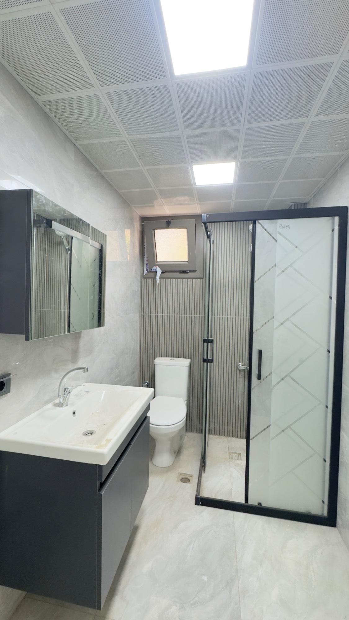 TURGUTLU ERGENEKON MAHALLESİ’NDE AÇIK MUTFAK ZEMİN KAT 3 + 1 DAİRE