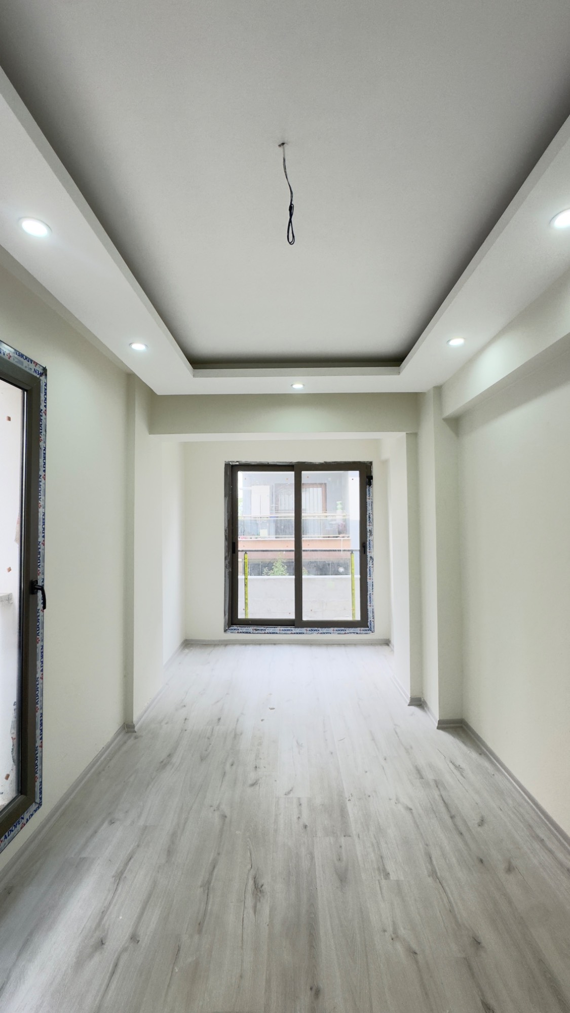TURGUTLU ERGENEKON MAHALLESİ’NDE AÇIK MUTFAK ZEMİN KAT 3 + 1 DAİRE