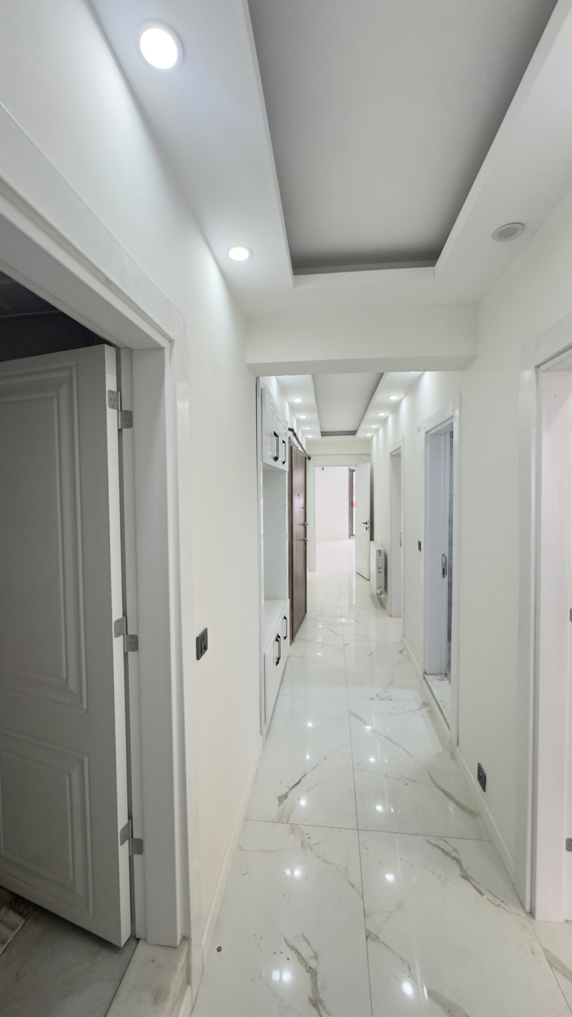 TURGUTLU ERGENEKON MAHALLESİ’NDE AÇIK MUTFAK ZEMİN KAT 3 + 1 DAİRE