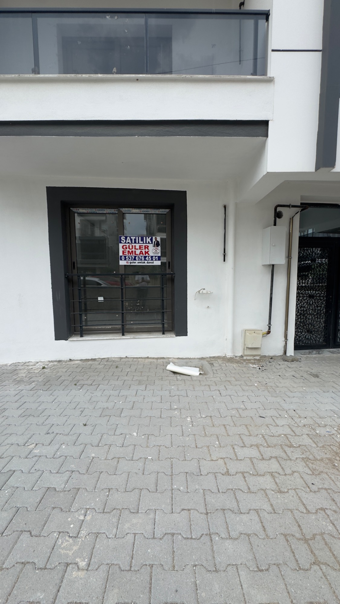 TURGUTLU ERGENEKON MAHALLESİ’NDE AÇIK MUTFAK ZEMİN KAT 3 + 1 DAİRE