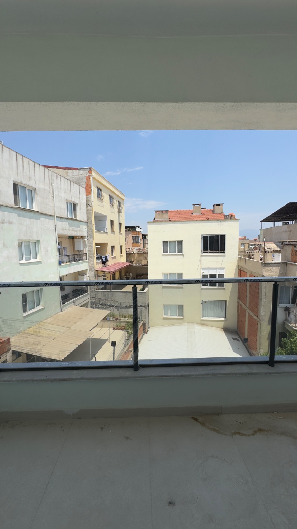 TURGUTLU SATILIK YEDI EYLÜL MAH KERVANYOLU ARA SOKAĞI’NDA 3 + 1 DAİRE