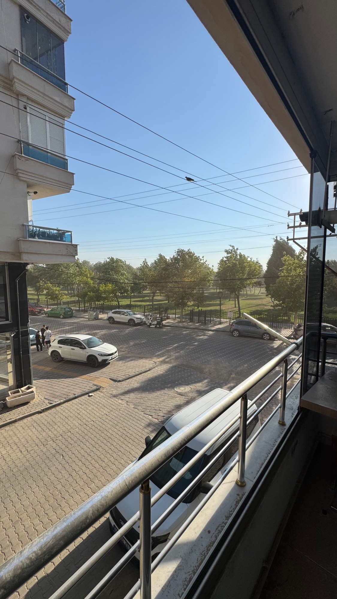 YENİ MAHALLE SON SOKAK IRLAMAZ VADİSİ KARŞISI 3 + 1 ASANSÖRLÜ DAİRE