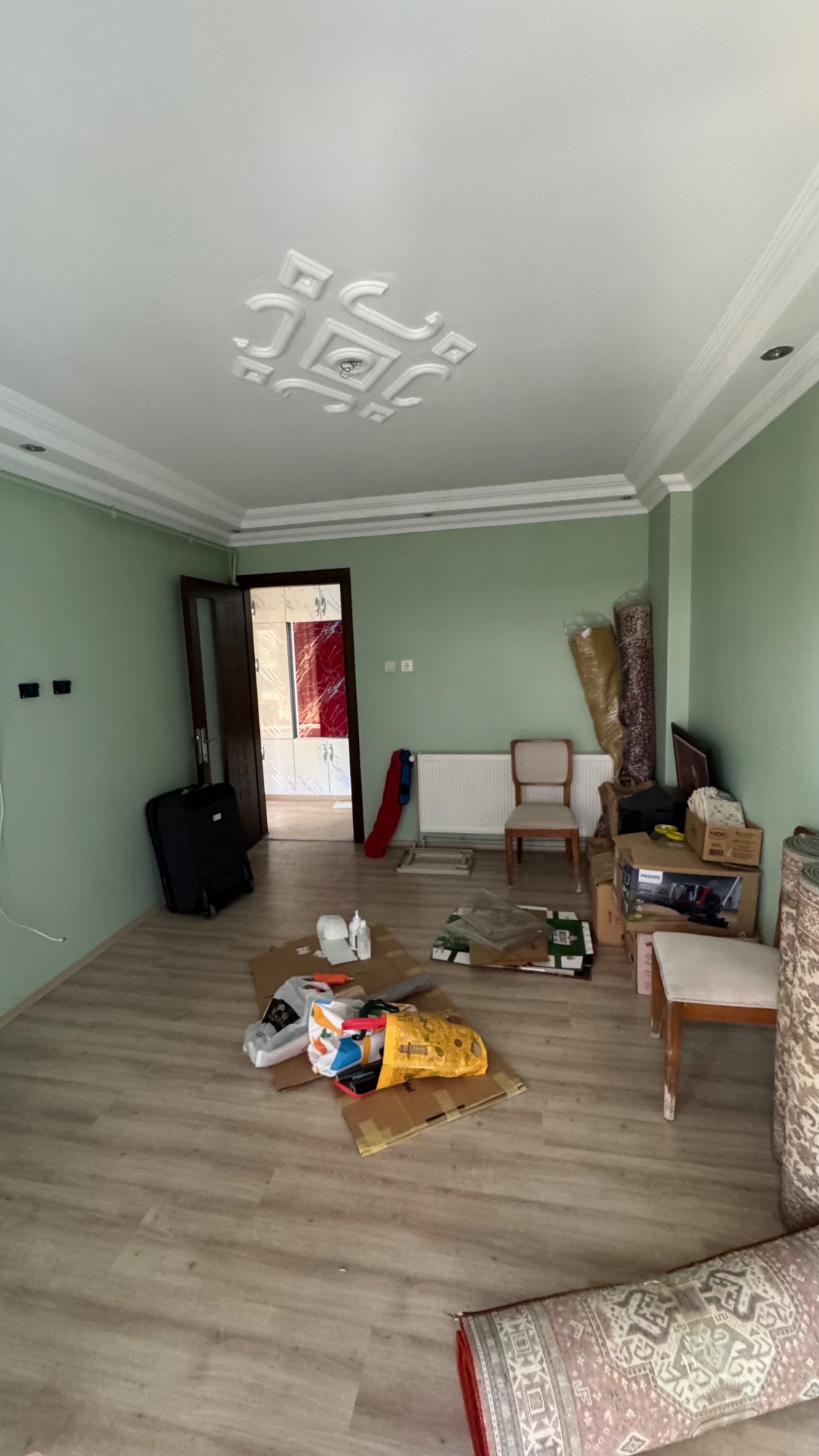 YENİ MAHALLE SON SOKAK IRLAMAZ VADİSİ KARŞISI 3 + 1 ASANSÖRLÜ DAİRE