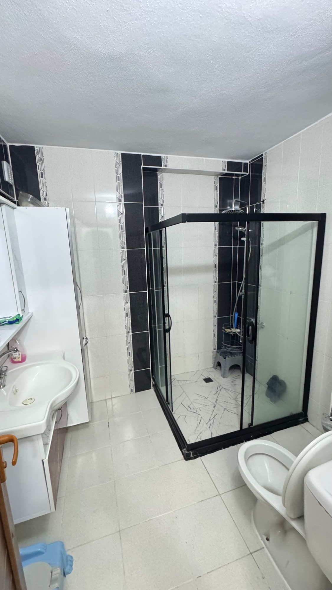 YENİ MAHALLE SON SOKAK IRLAMAZ VADİSİ KARŞISI 3 + 1 ASANSÖRLÜ DAİRE