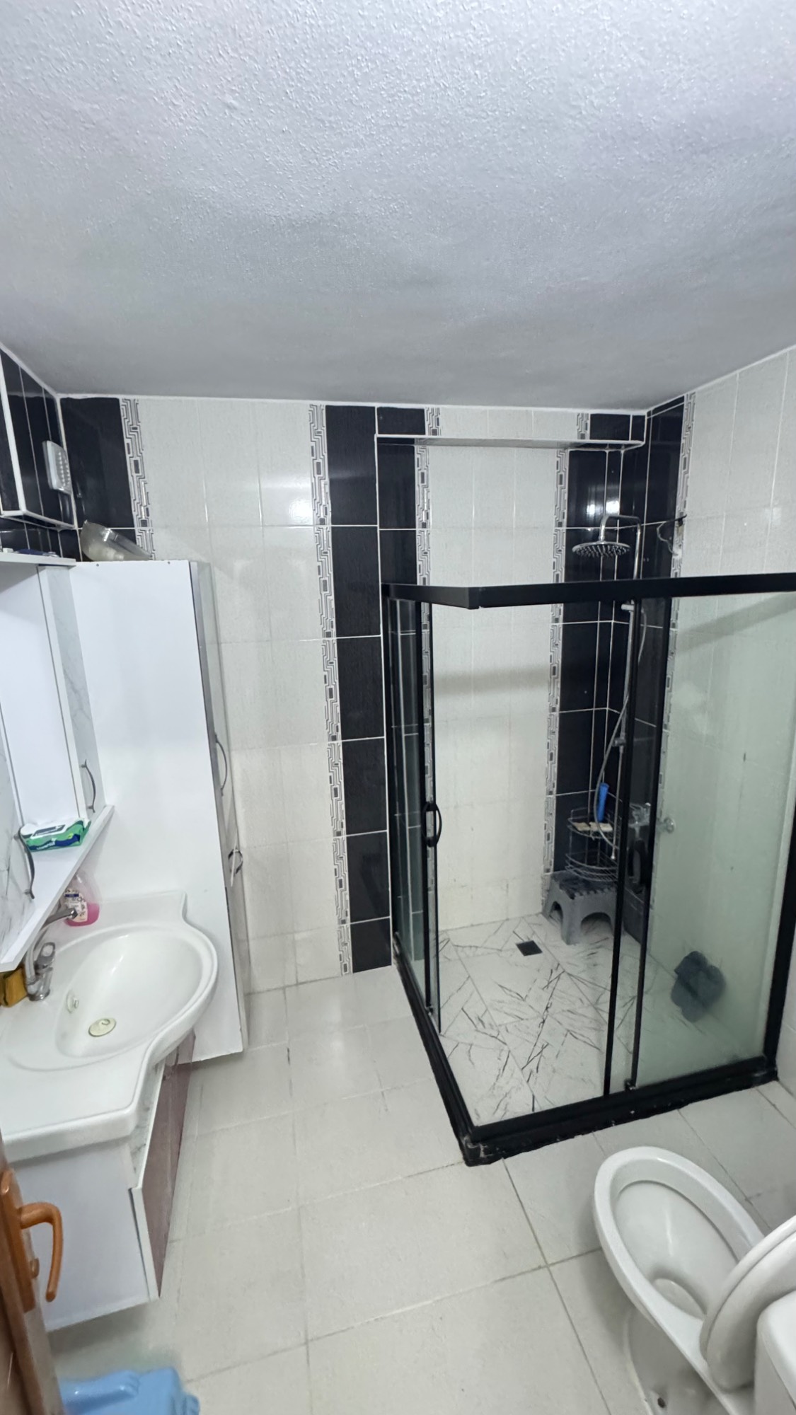 YENİ MAHALLE SON SOKAK IRLAMAZ VADİSİ KARŞISI 3 + 1 ASANSÖRLÜ DAİRE