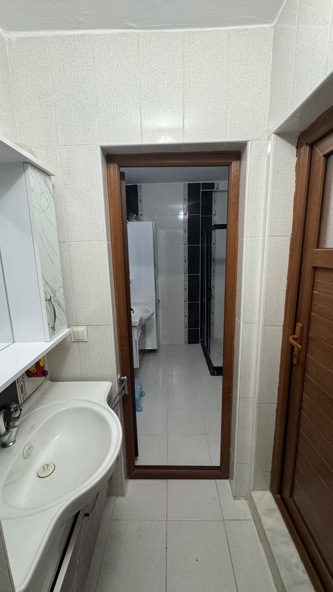 YENİ MAHALLE SON SOKAK IRLAMAZ VADİSİ KARŞISI 3 + 1 ASANSÖRLÜ DAİRE