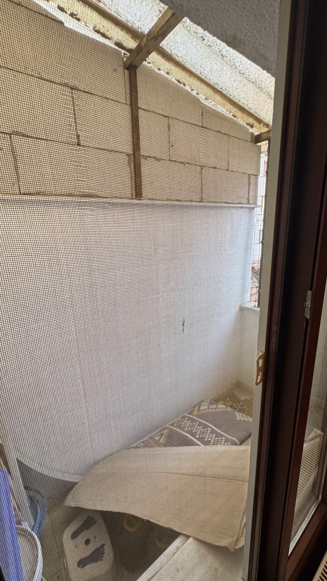 YENİ MAHALLE SON SOKAK IRLAMAZ VADİSİ KARŞISI 3 + 1 ASANSÖRLÜ DAİRE