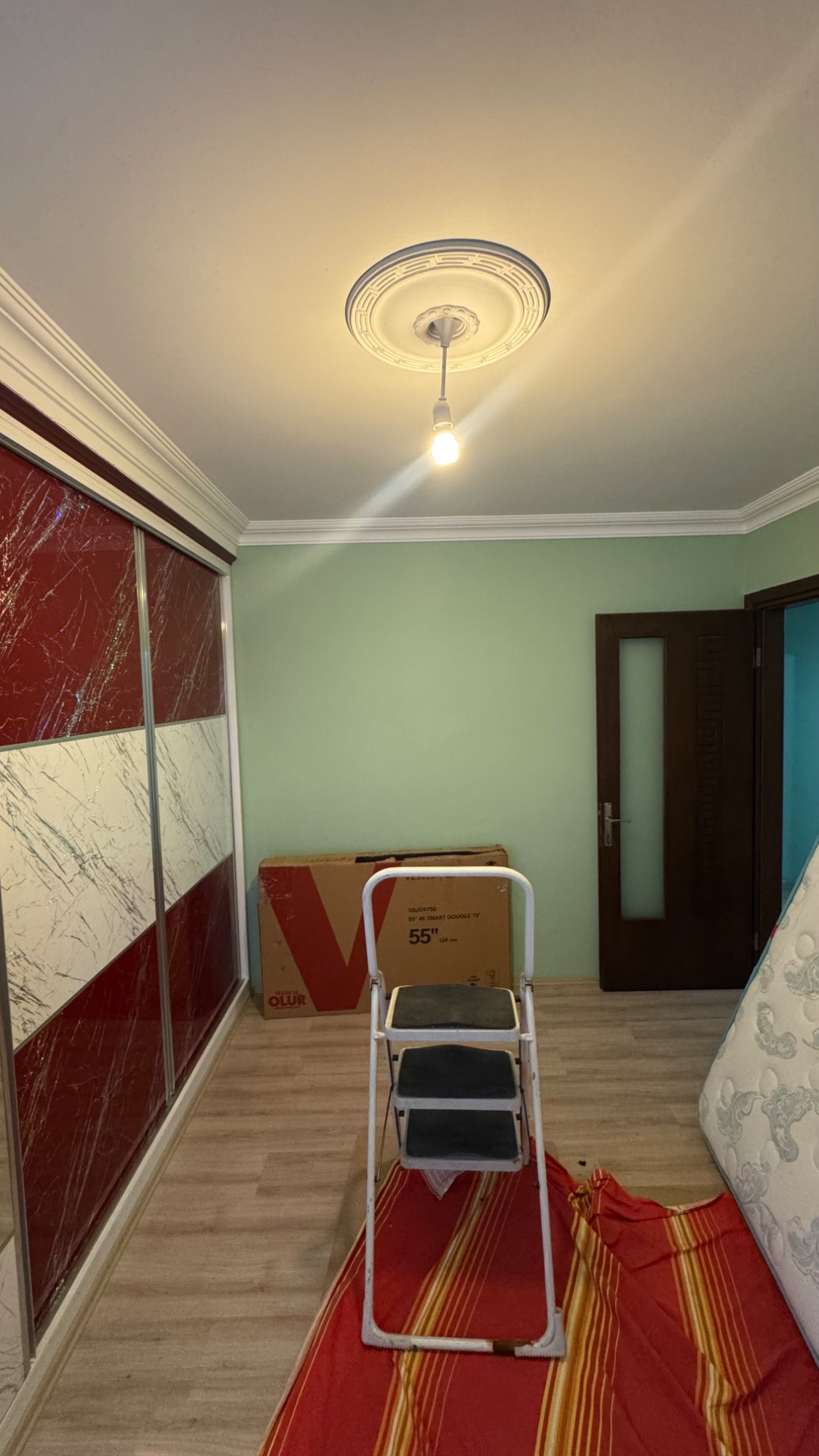 YENİ MAHALLE SON SOKAK IRLAMAZ VADİSİ KARŞISI 3 + 1 ASANSÖRLÜ DAİRE