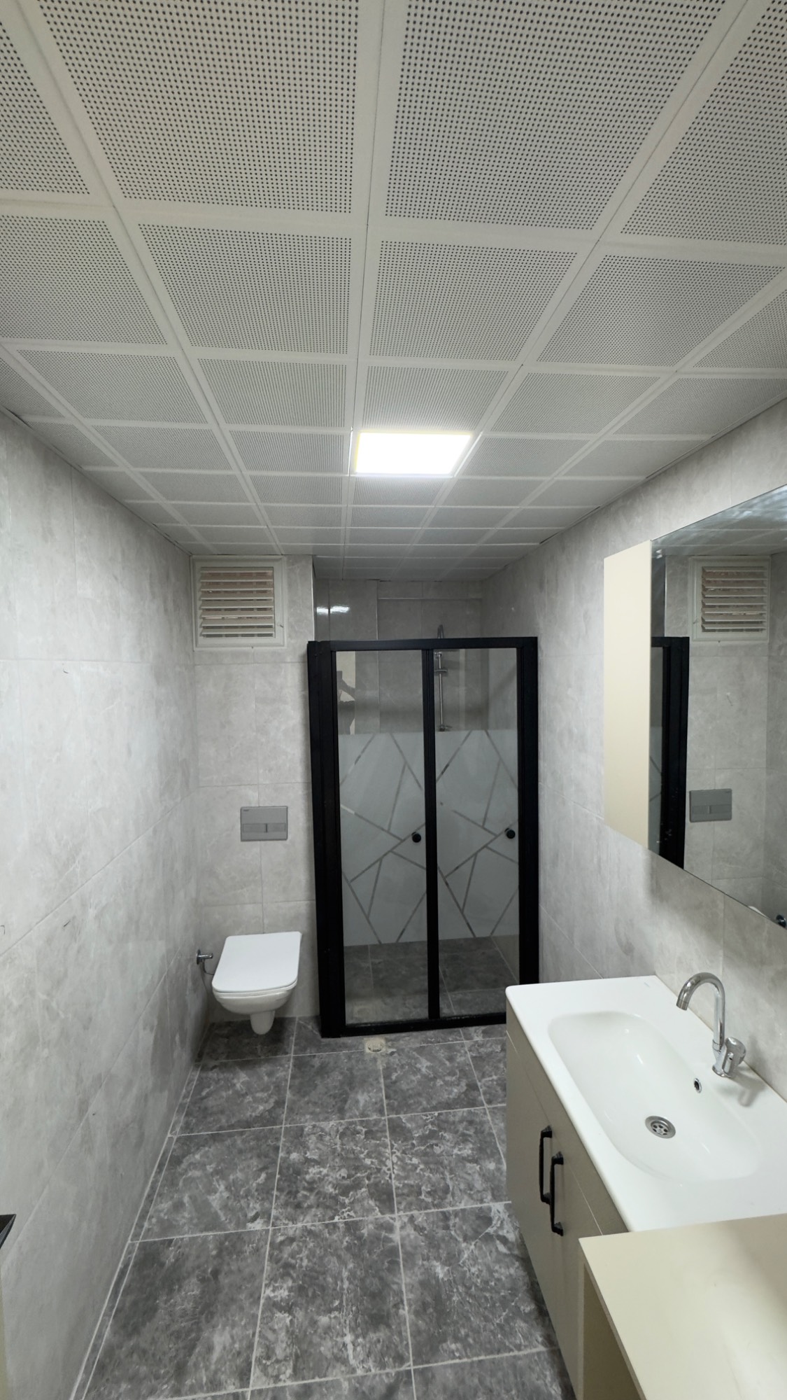 TURGUTLU  ACARLAR MAHALLESİ 2 + 1 SATILIK DAİRE