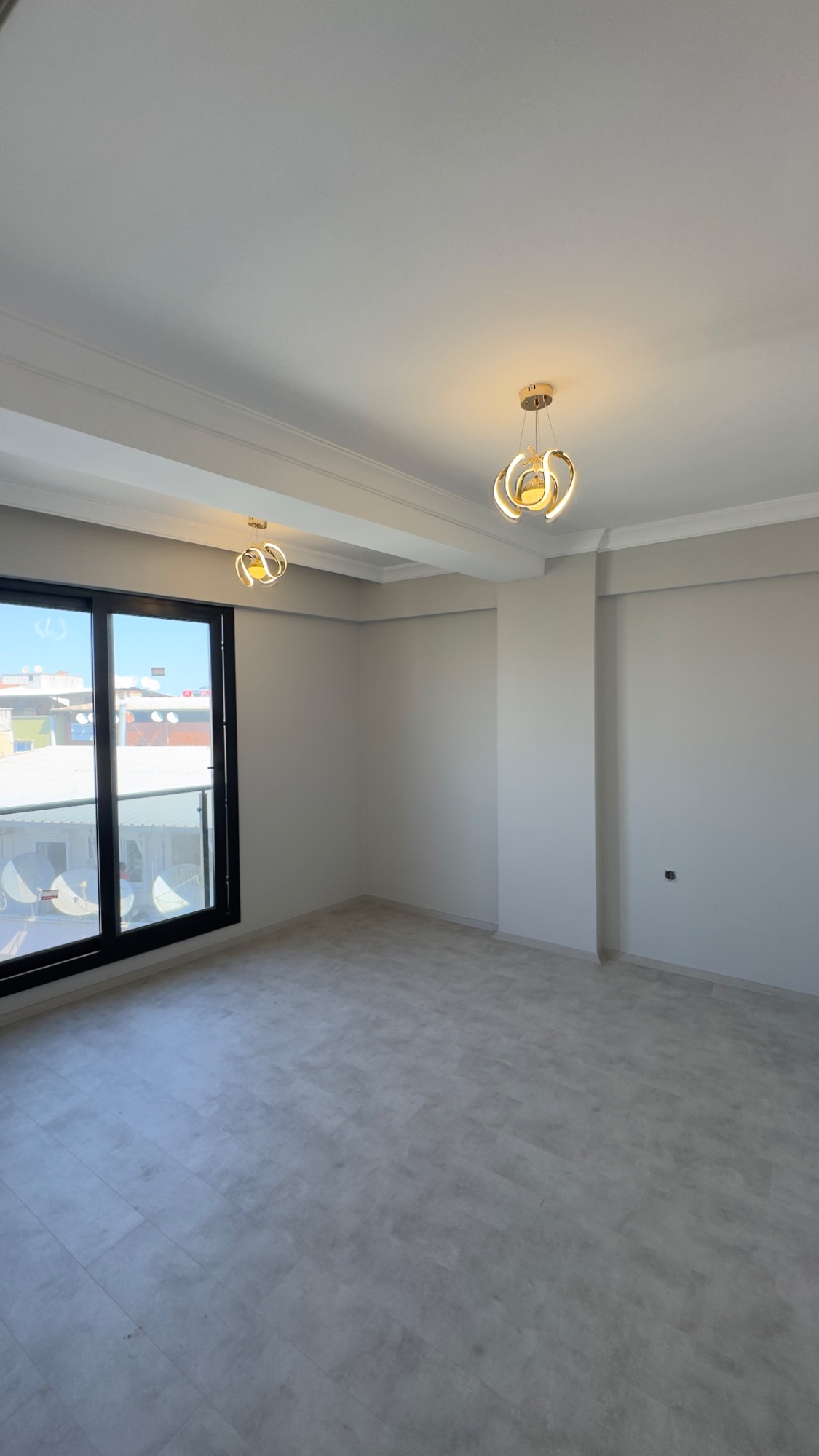 TURGUTLU  ACARLAR MAHALLESİ 2 + 1 SATILIK DAİRE