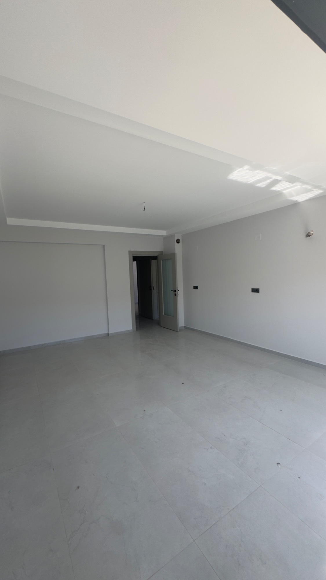 TURGUTLU ERGENEKON’DA ULTRA LÜKS İŞÇİLİKLE 3 + 1 DAİRE