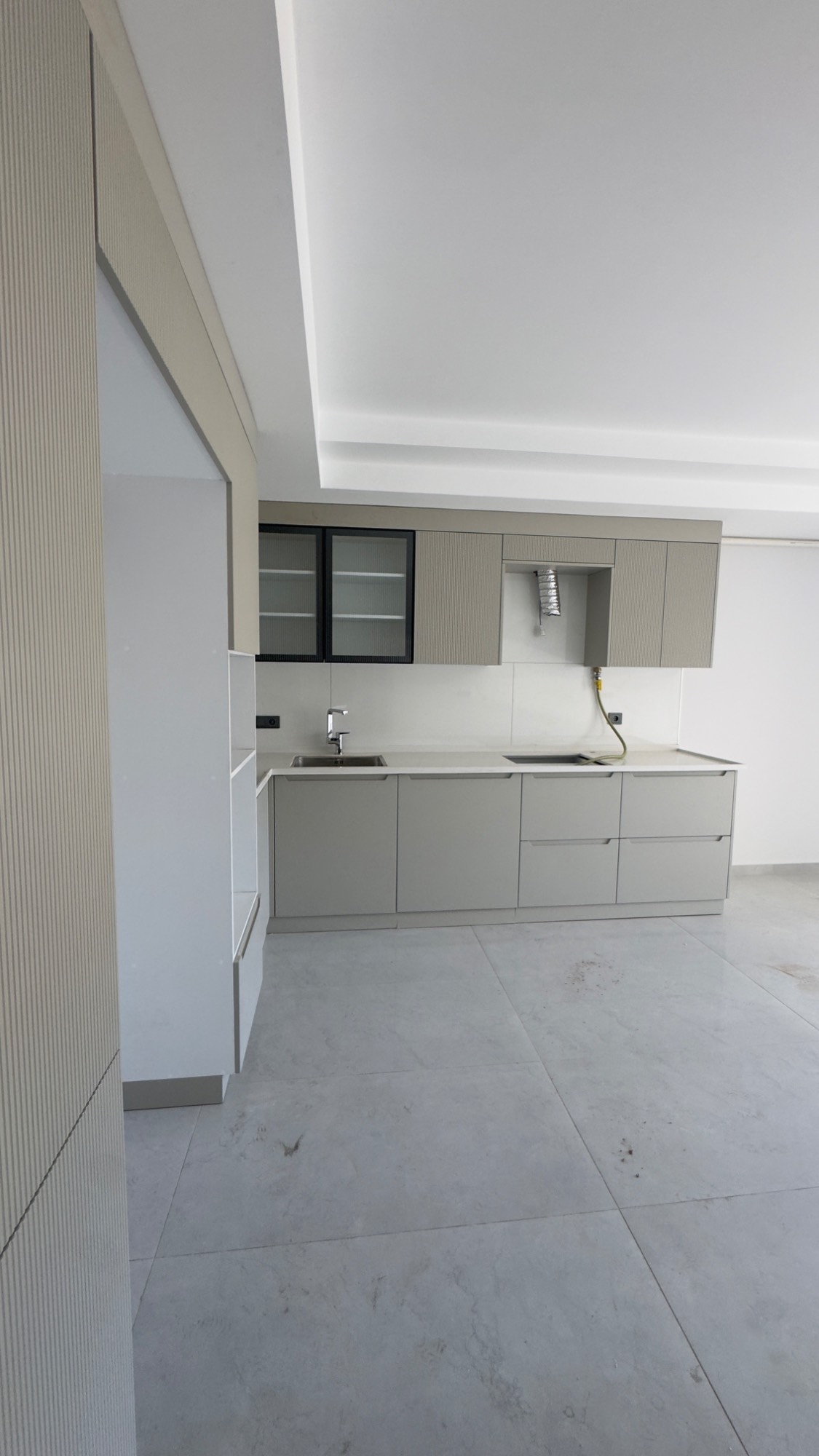 TURGUTLU ERGENEKON’DA ULTRA LÜKS İŞÇİLİKLE 3 + 1 DAİRE