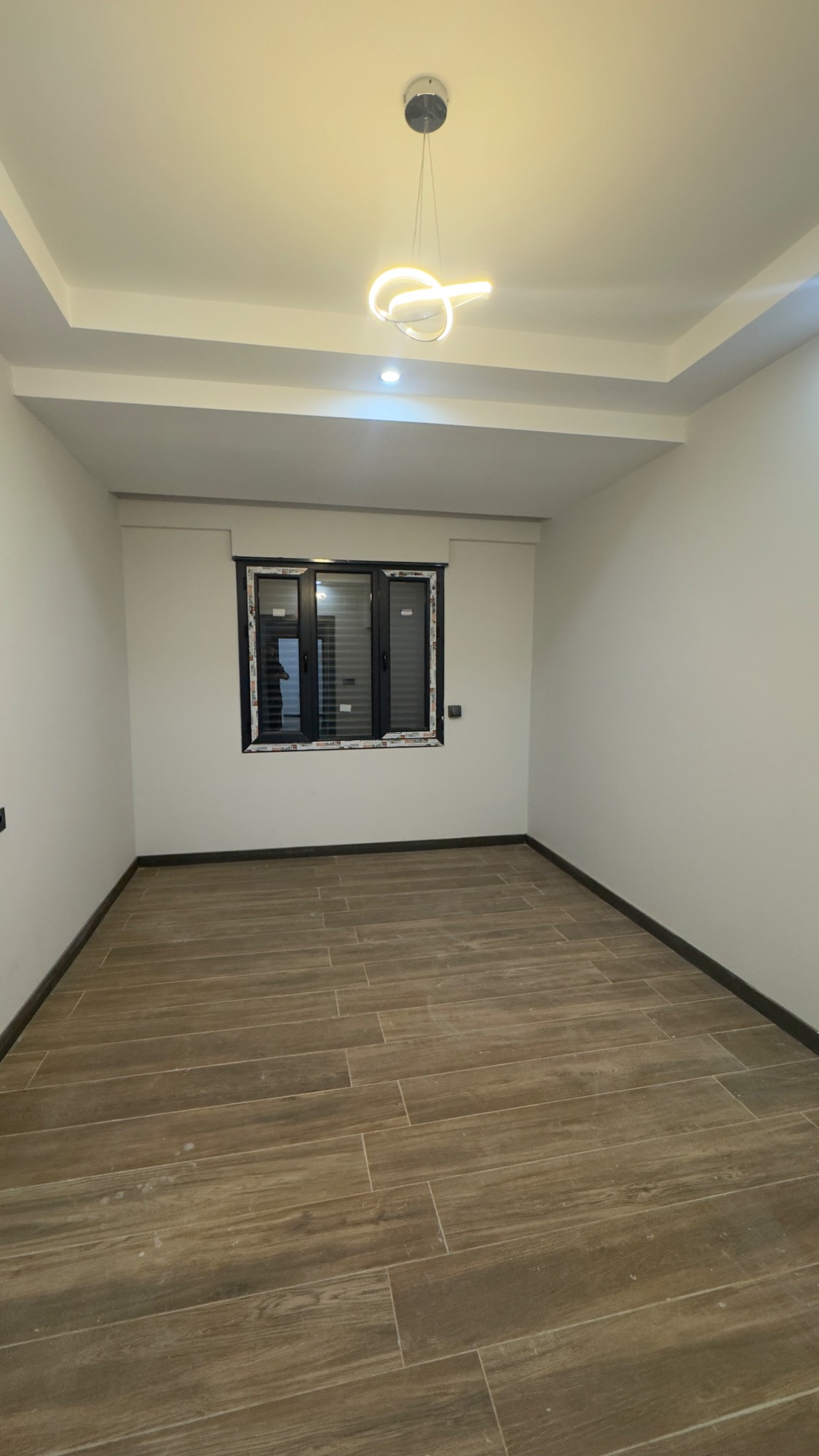 TURGUTLU ERGENEKON MAHALLESİ’NDE 130MT YERDEN ISITMALI  SATILIK DAİRE